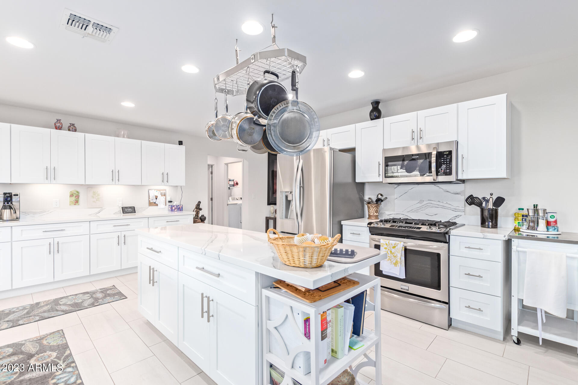 1020 E San Juan Avenue