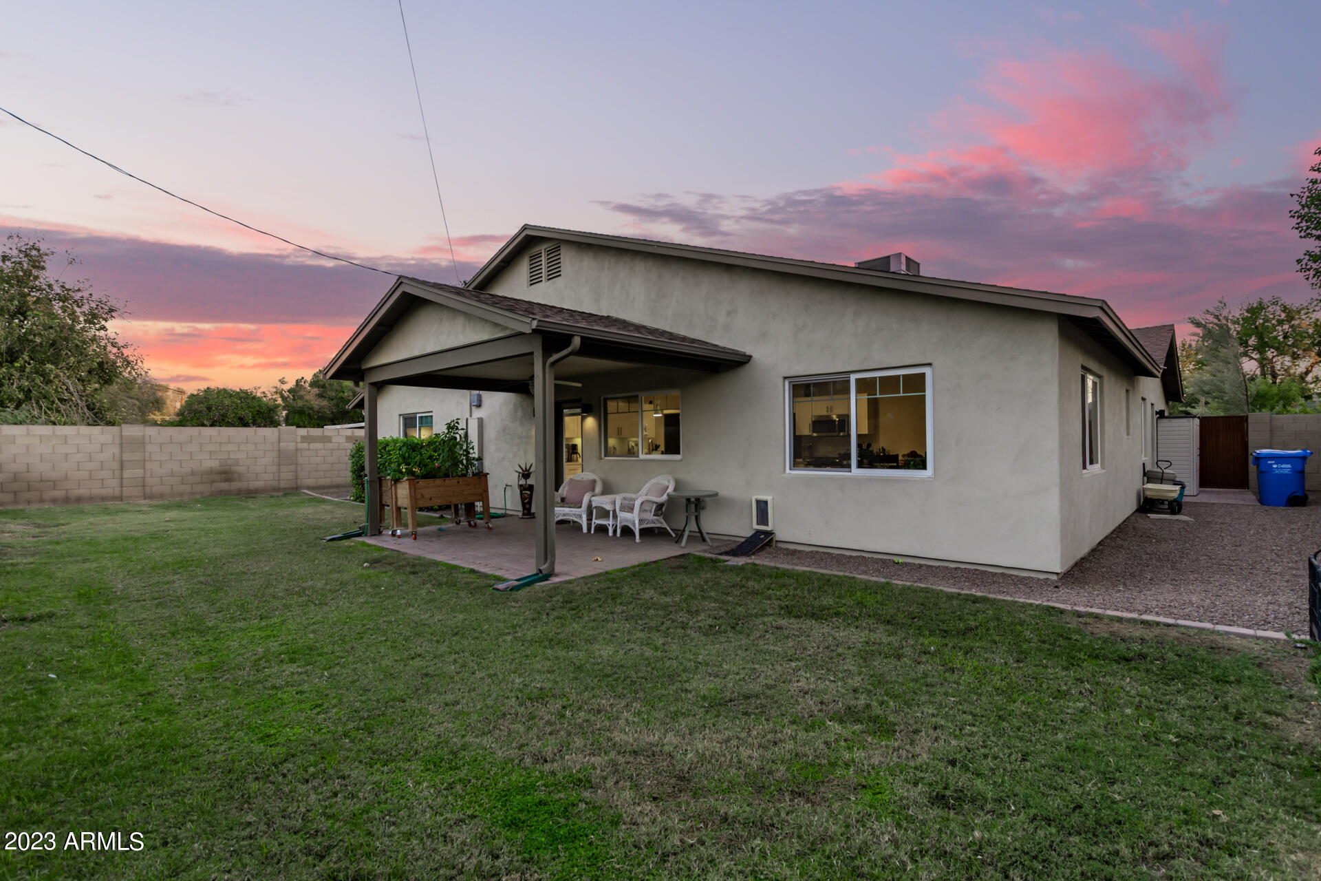 1020 E San Juan Avenue