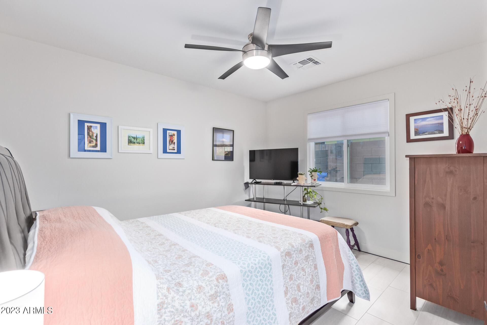 1020 E San Juan Avenue