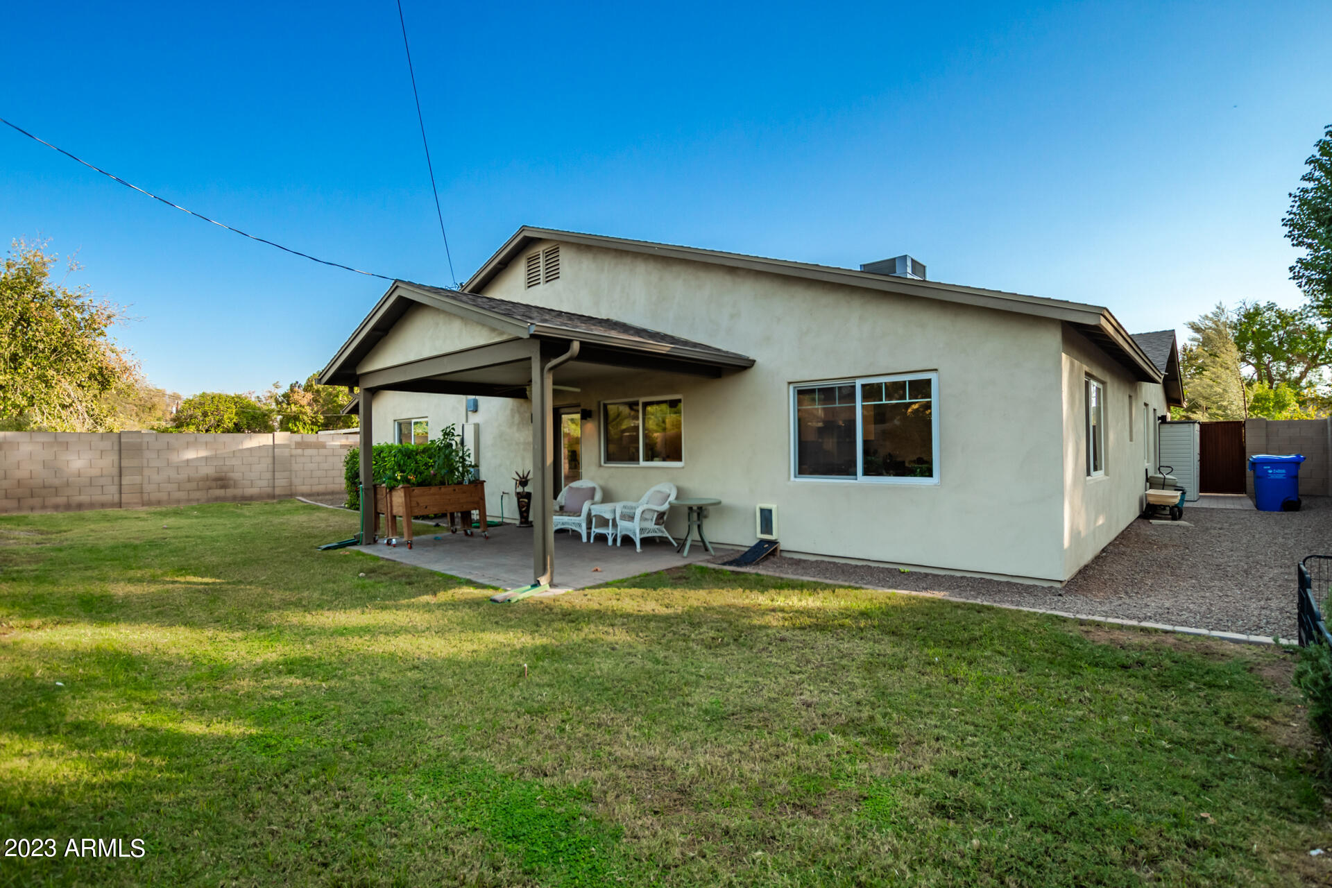 1020 E San Juan Avenue