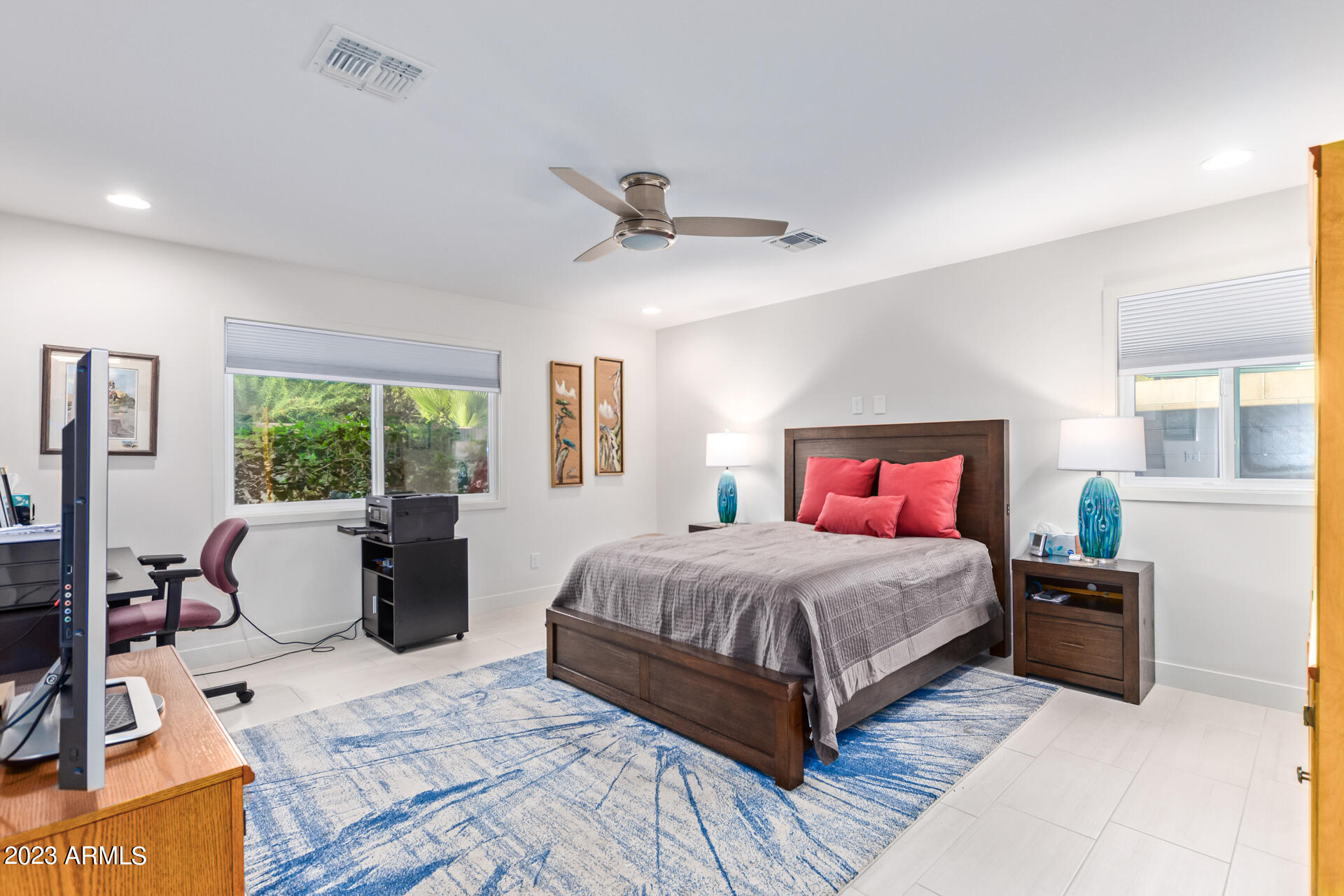 1020 E San Juan Avenue