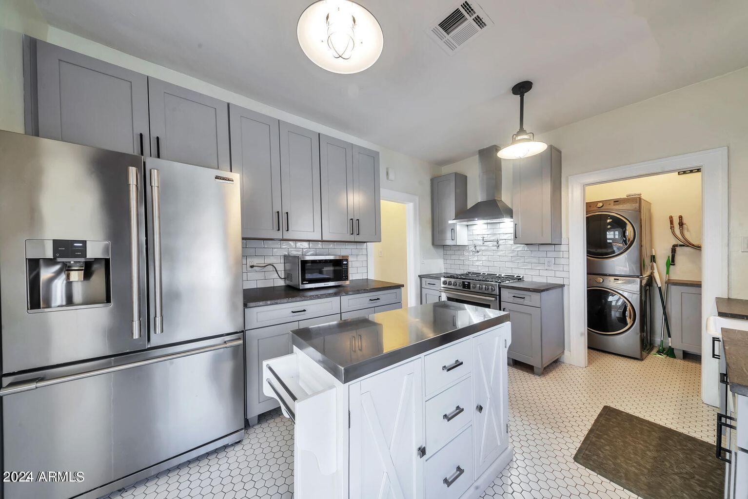 2526 N 13th Street