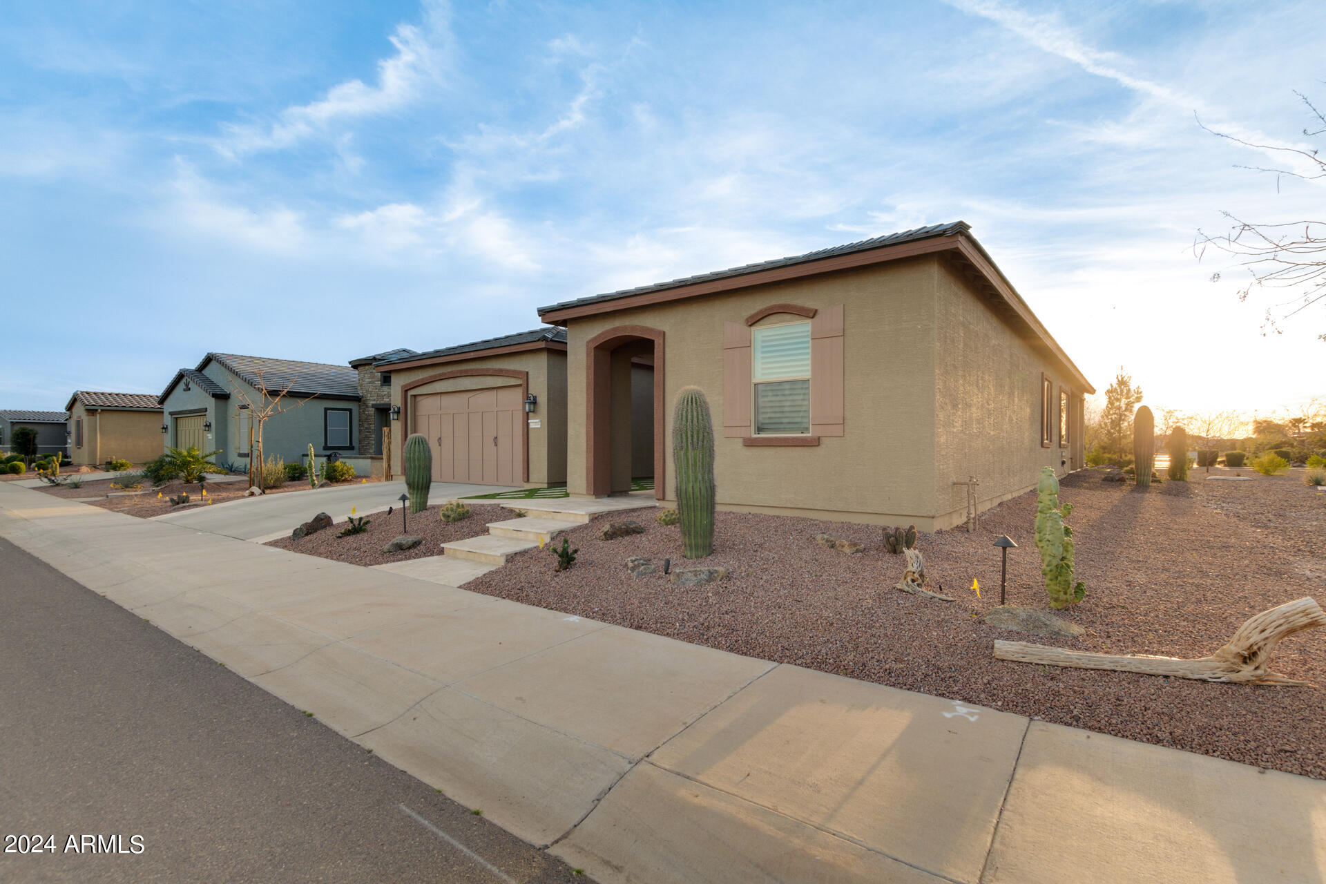 21004 N TUMBLEWEED Road