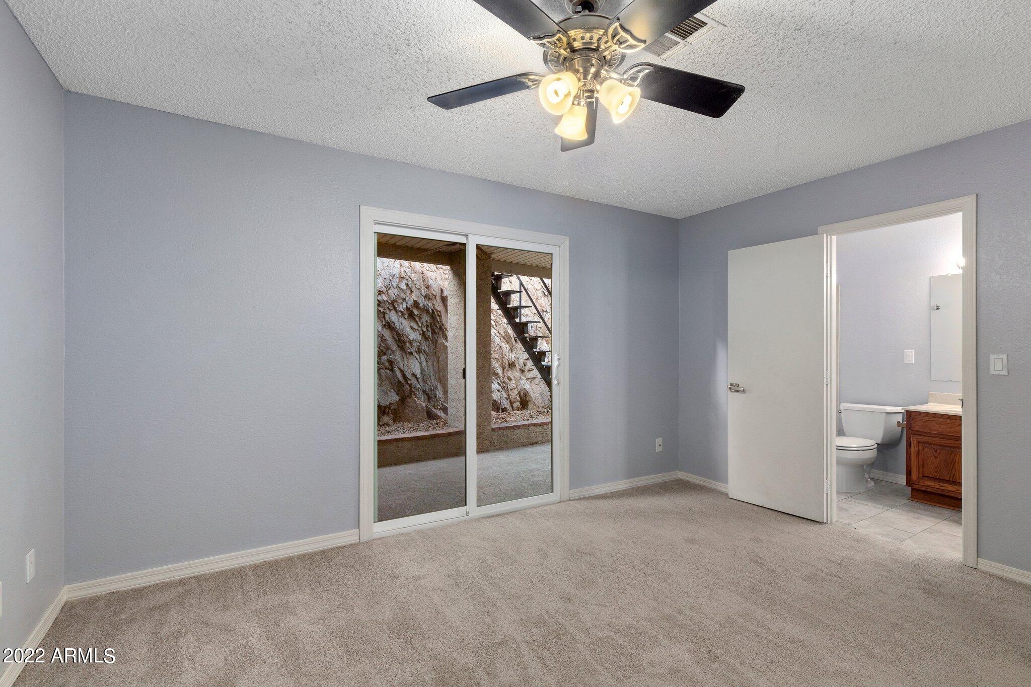 1102 W Peoria Avenue, 11