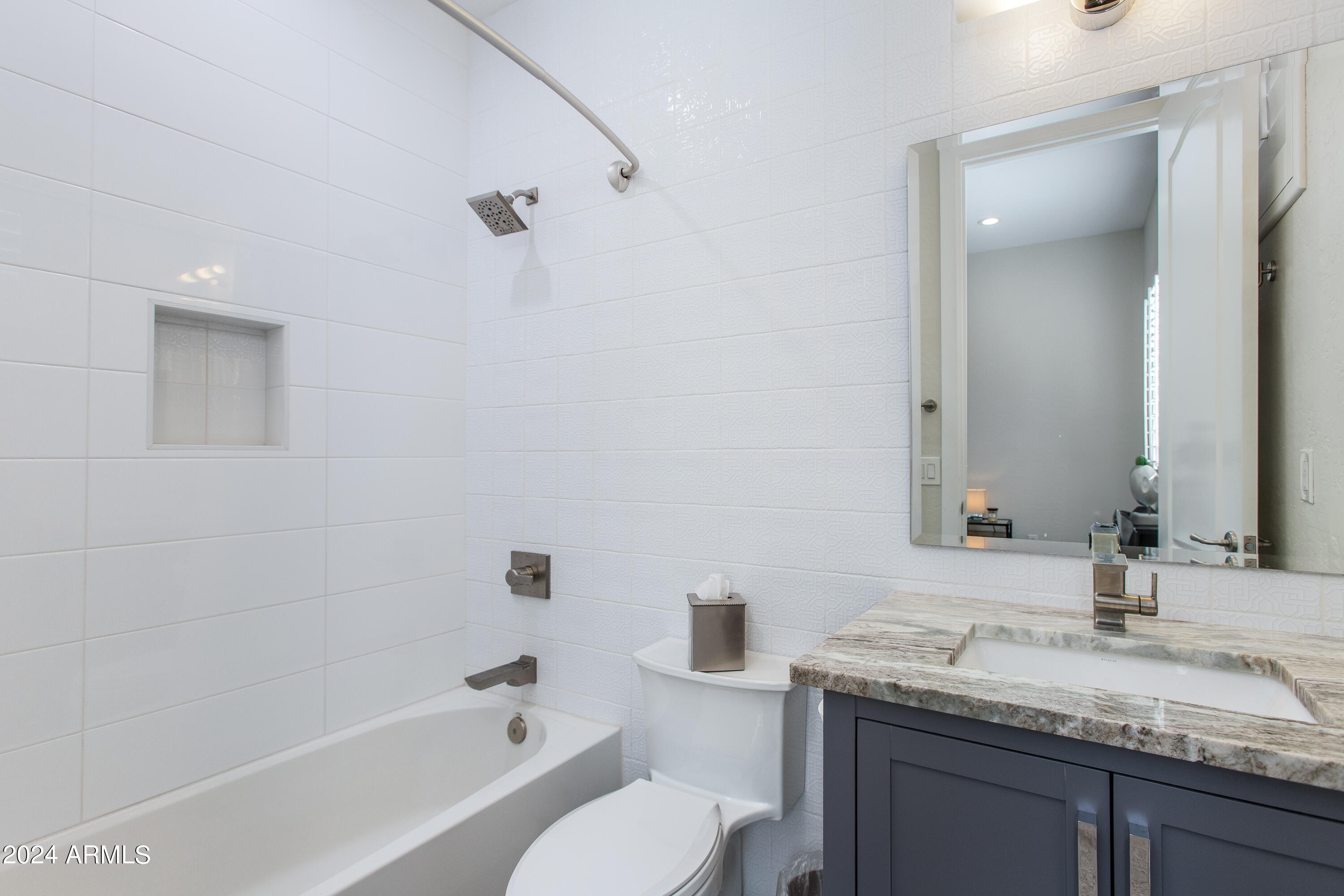 3406 E PYRENEES Pass