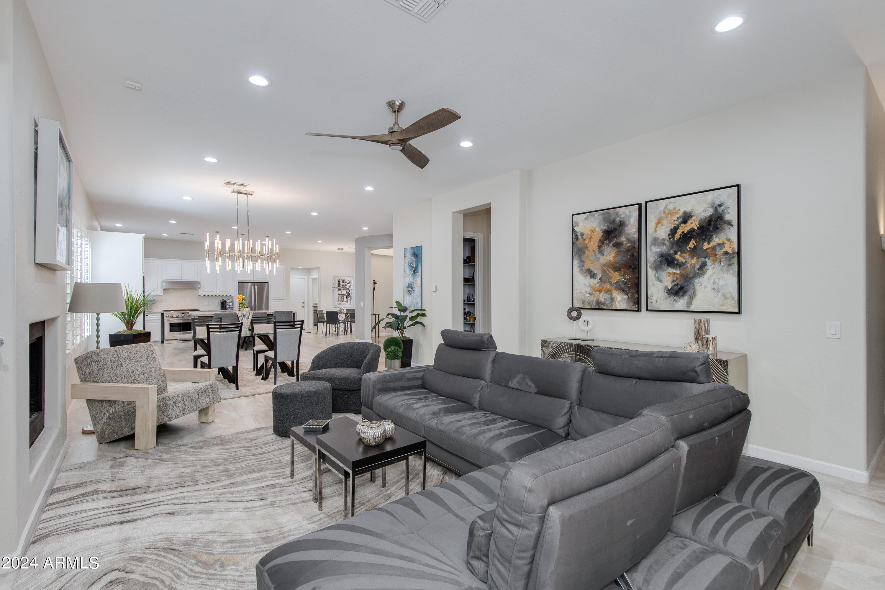 3406 E PYRENEES Pass