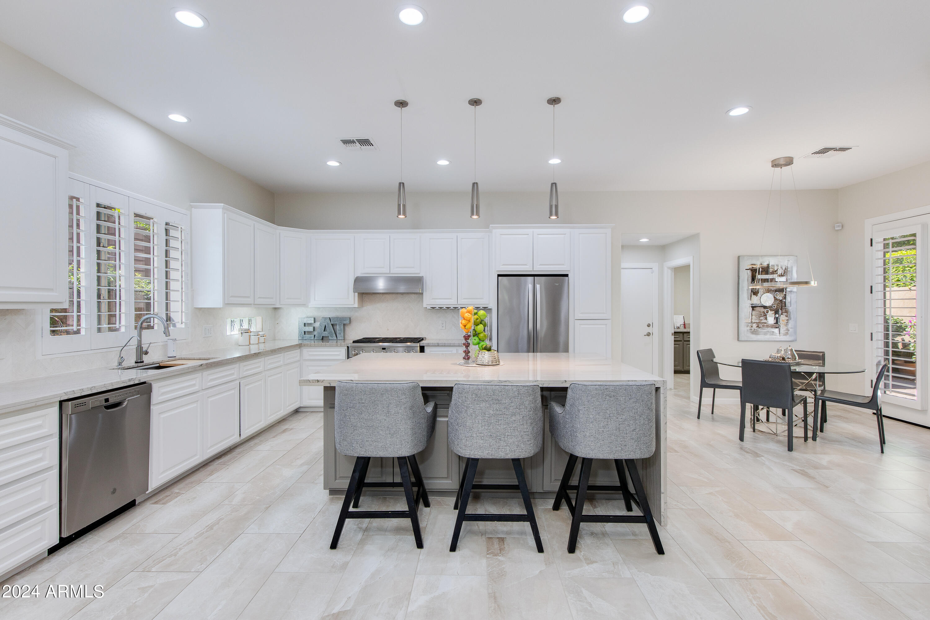 3406 E PYRENEES Pass