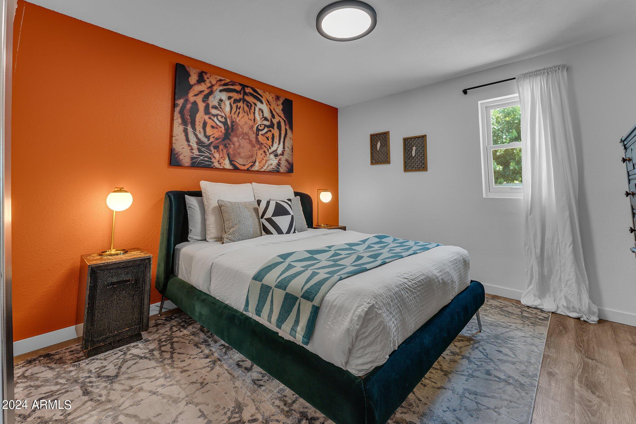 231 N ROBSON Street, 20