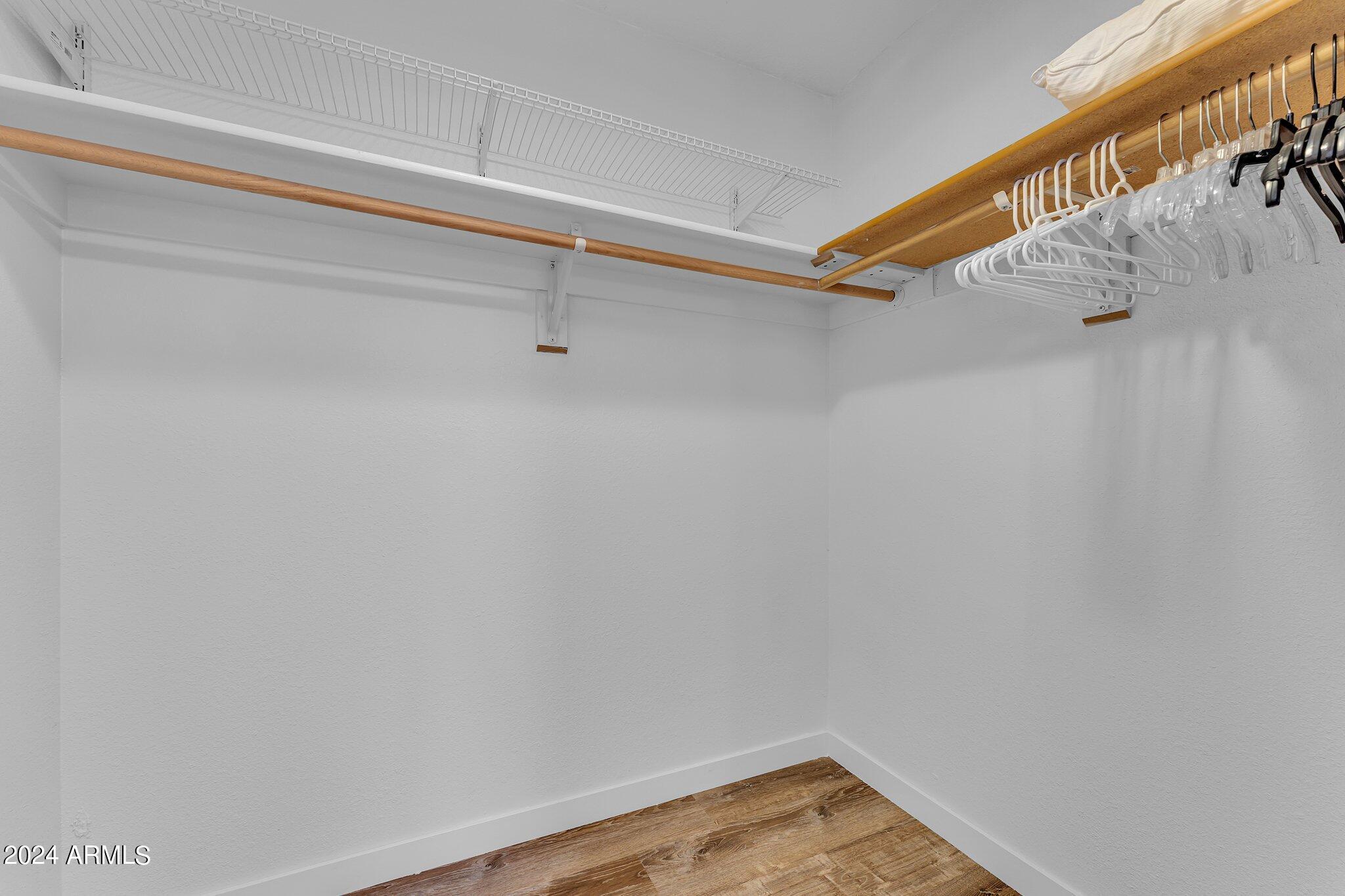 231 N ROBSON Street, 20