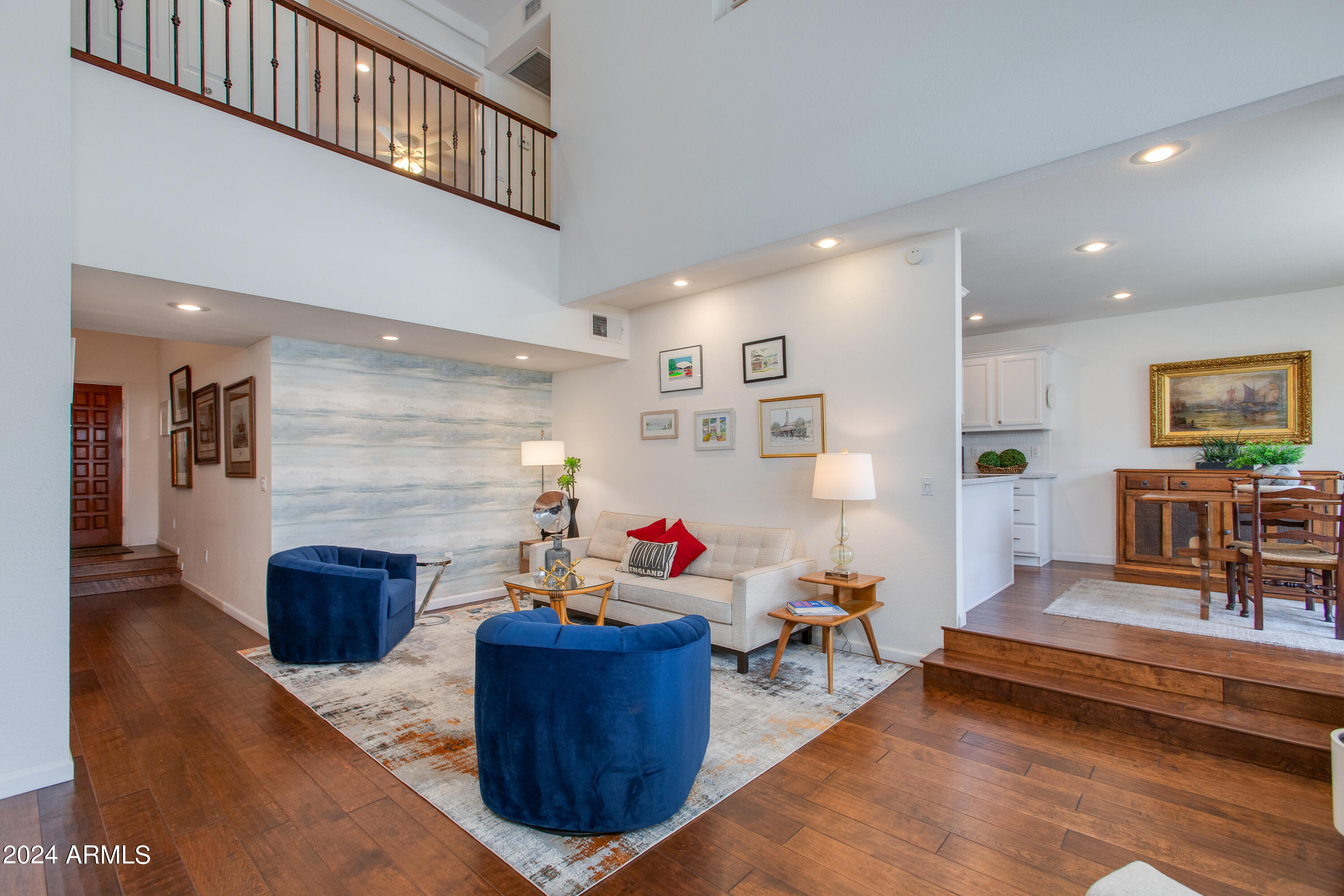 10 W Georgia Avenue, 6