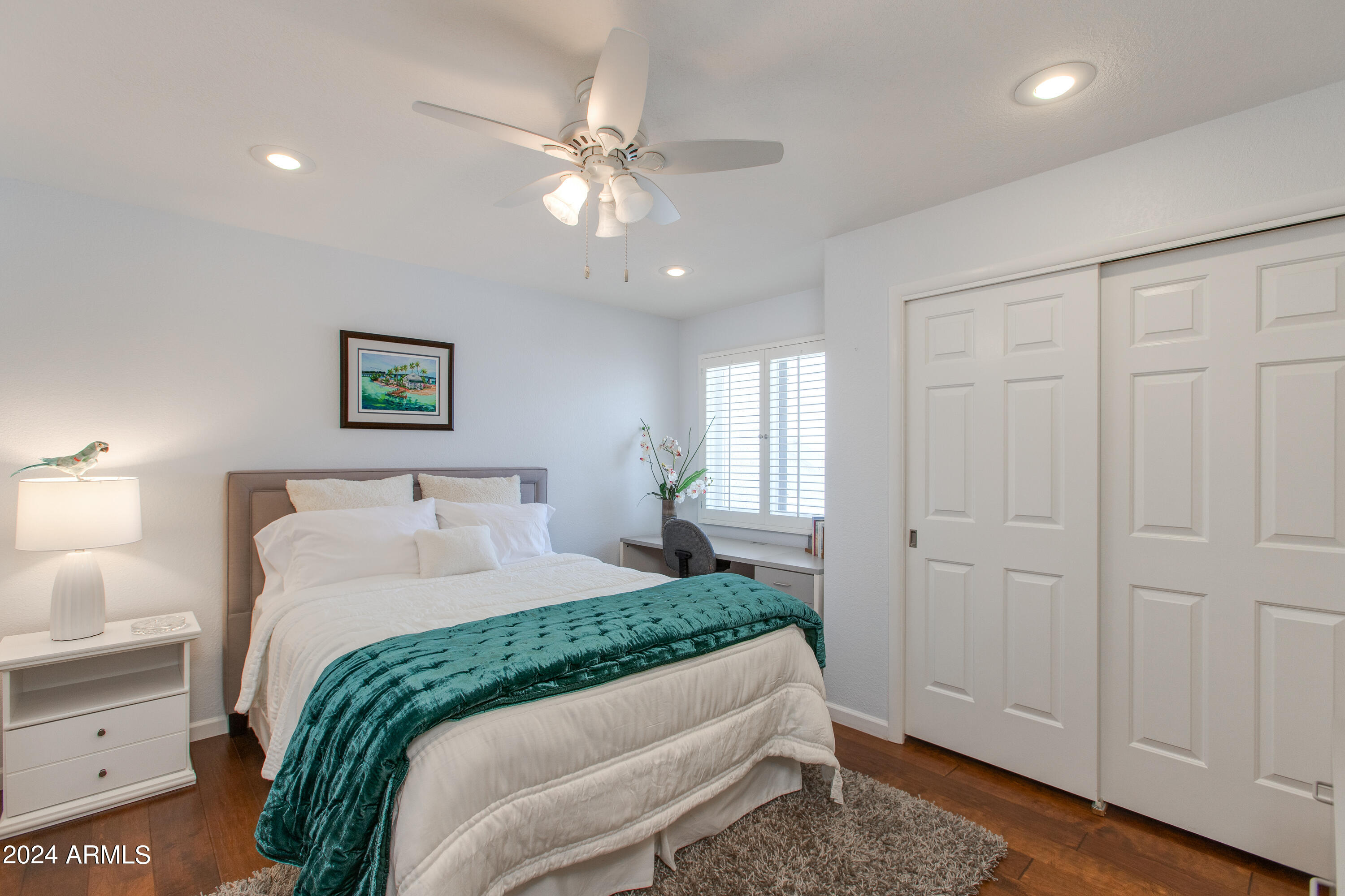 10 W Georgia Avenue, 6