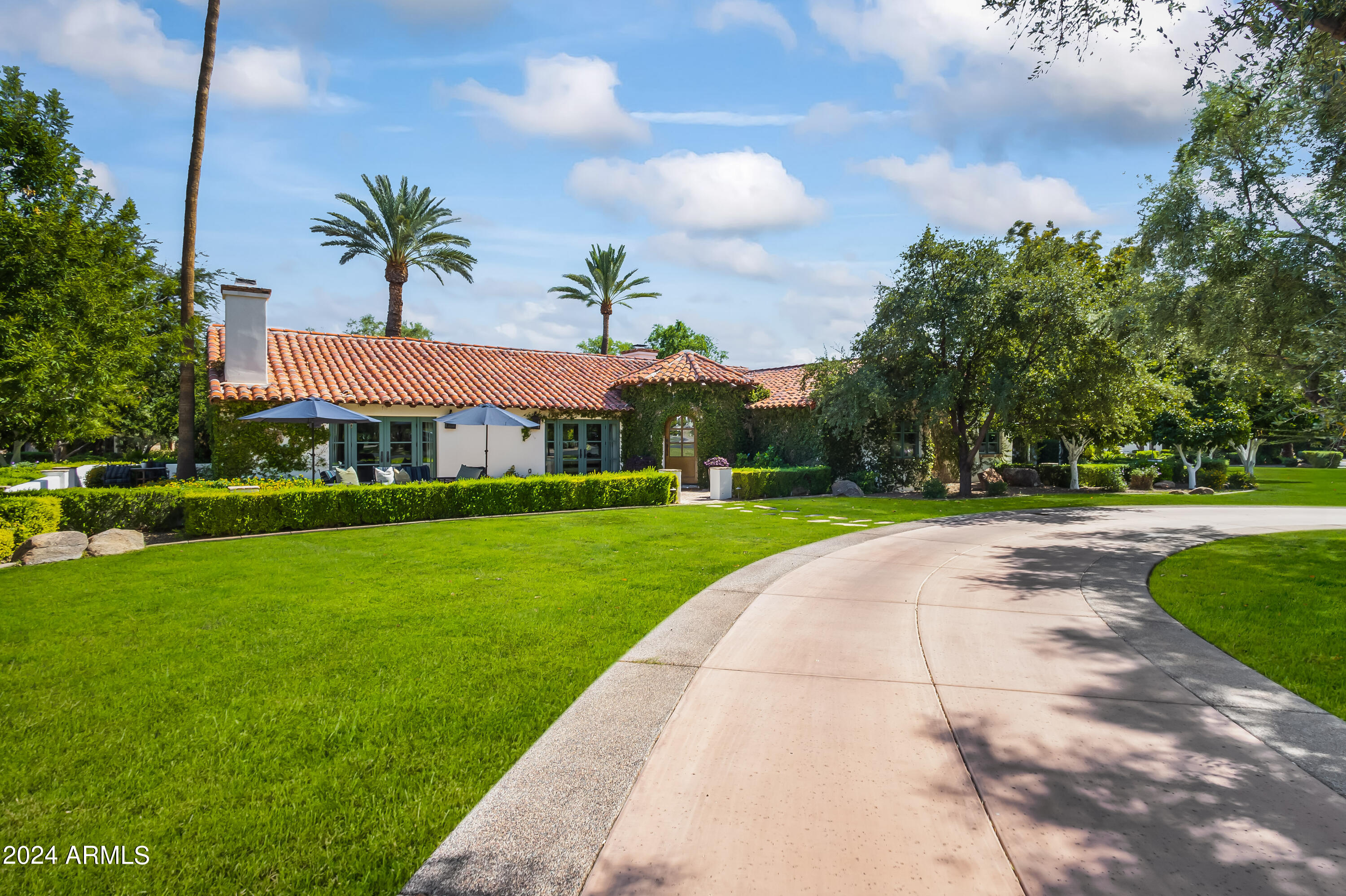 5219 N Casa Blanca Drive, 28