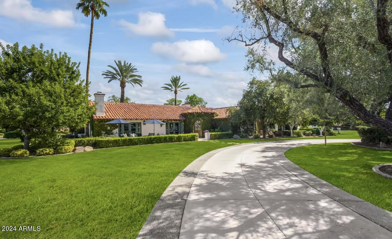 5219 N Casa Blanca Drive, 28