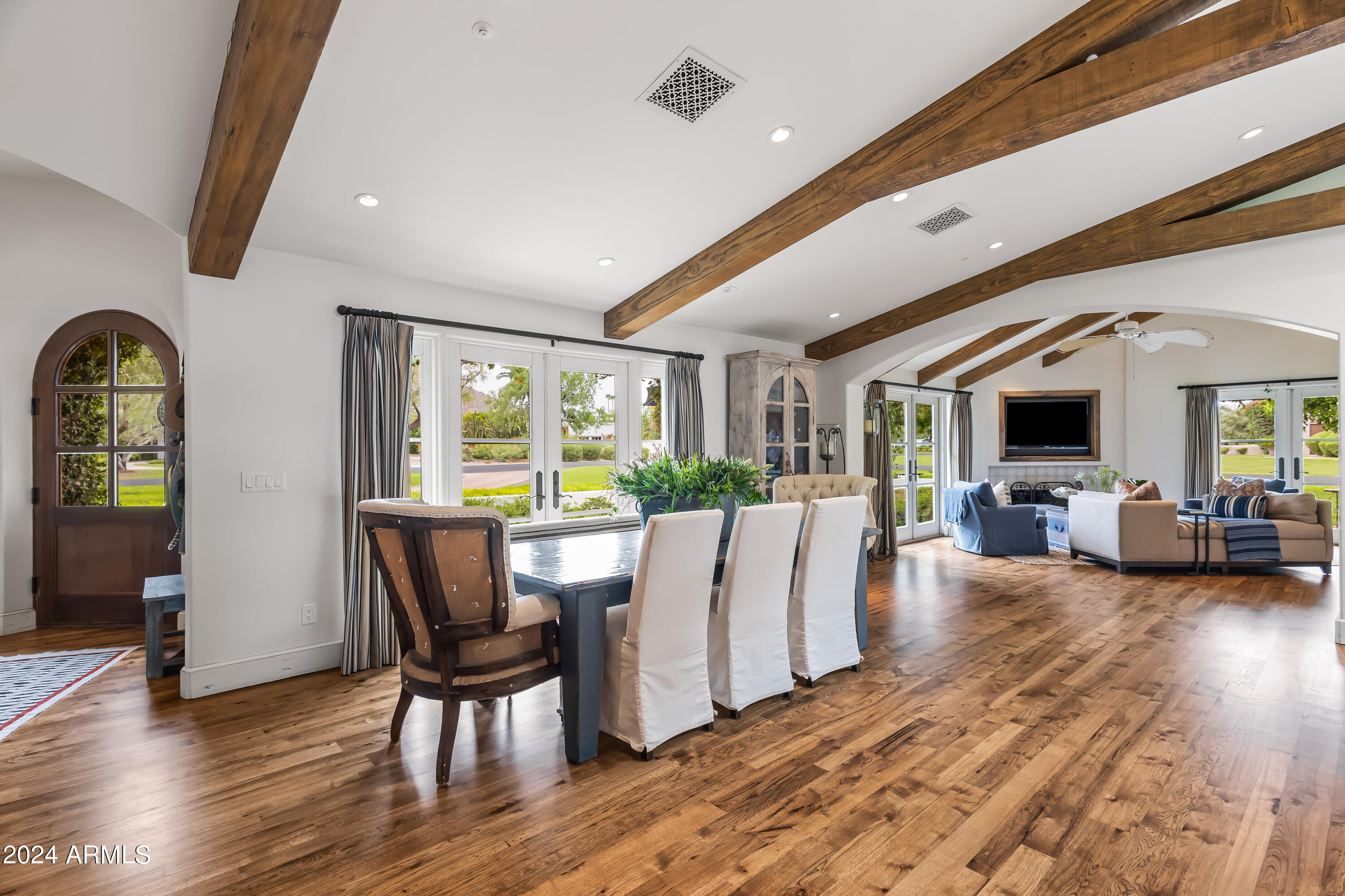 5219 N Casa Blanca Drive, 28