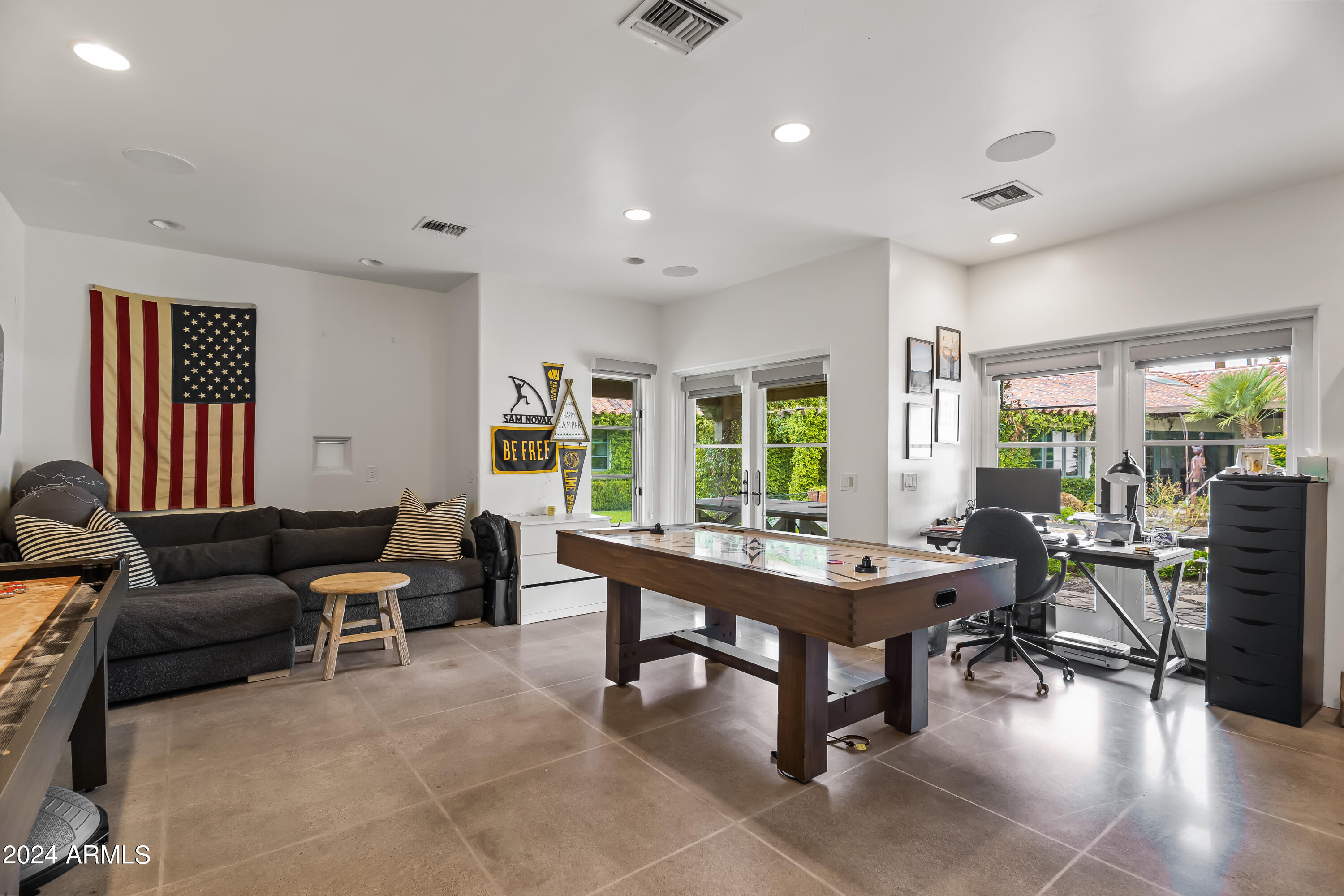 5219 N Casa Blanca Drive, 28