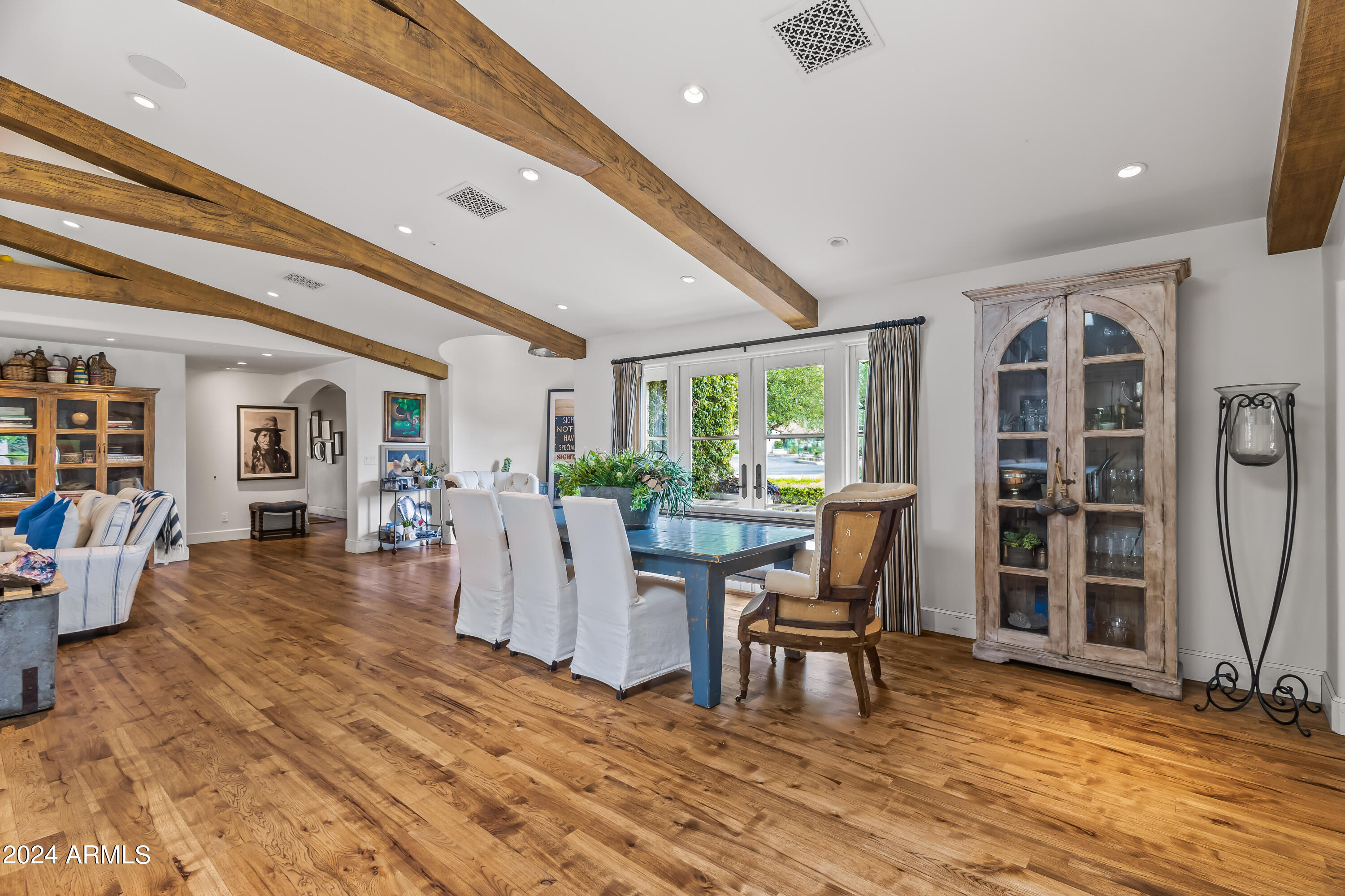 5219 N Casa Blanca Drive, 28