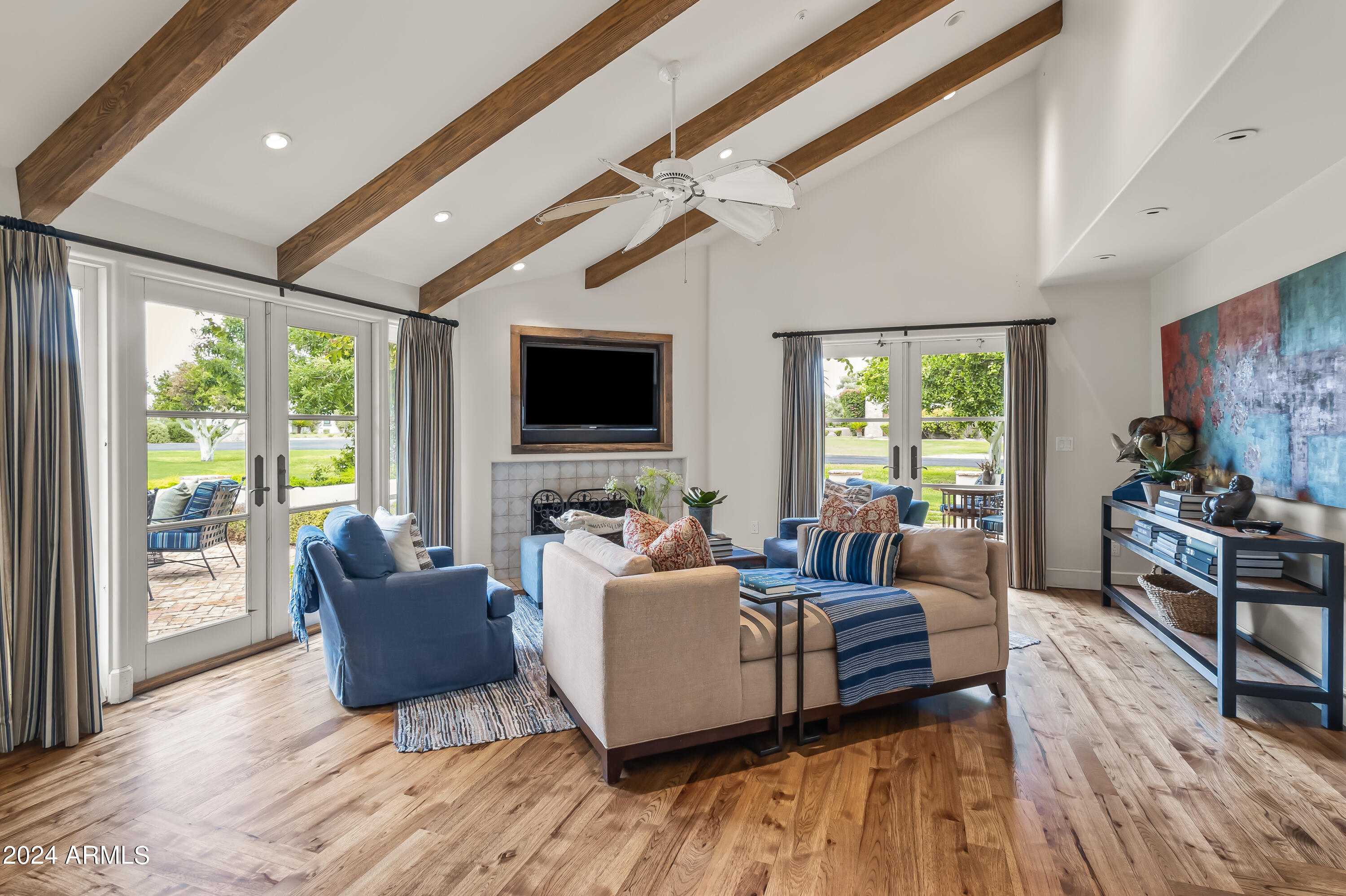 5219 N Casa Blanca Drive, 28