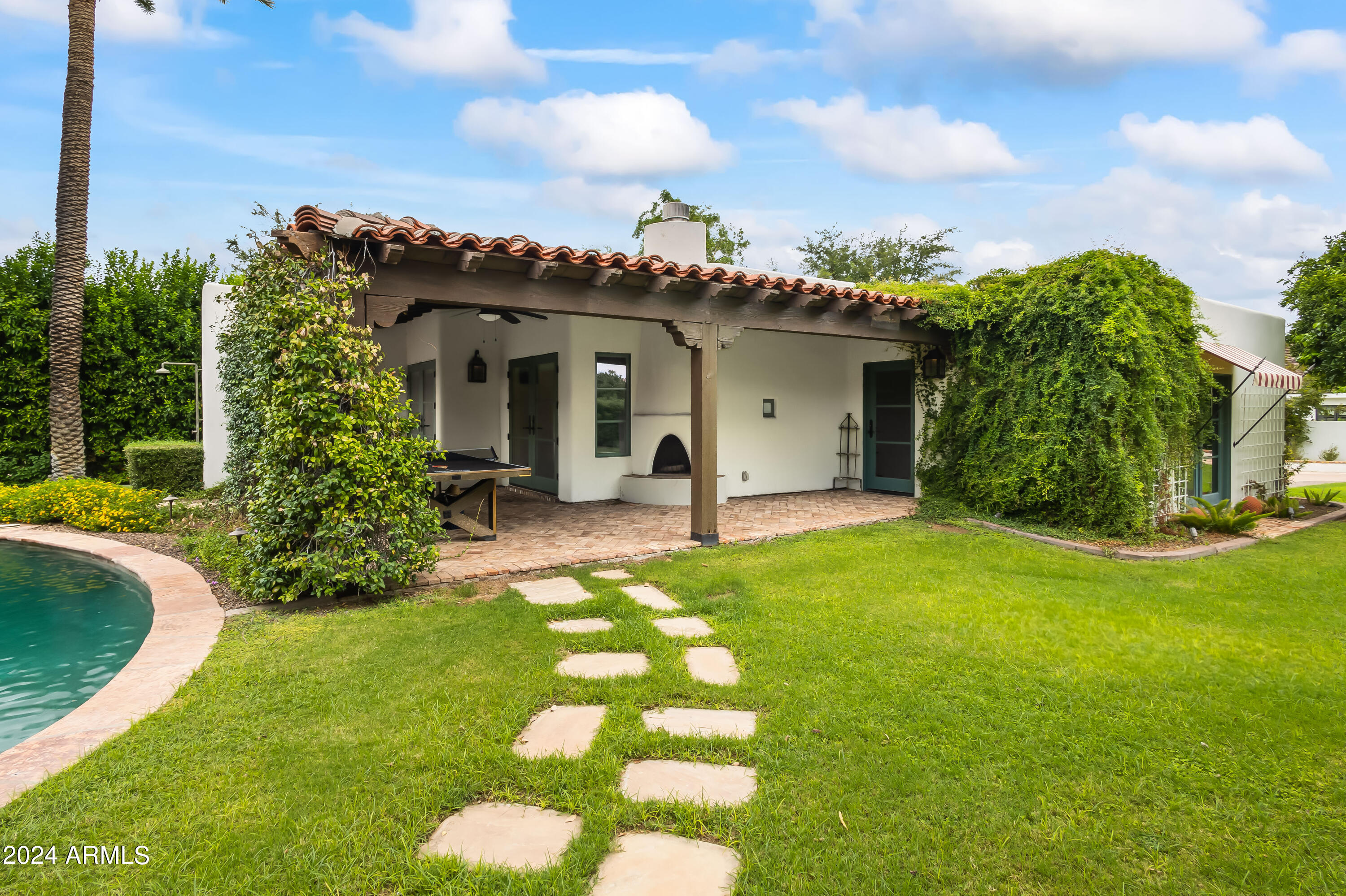 5219 N Casa Blanca Drive, 28