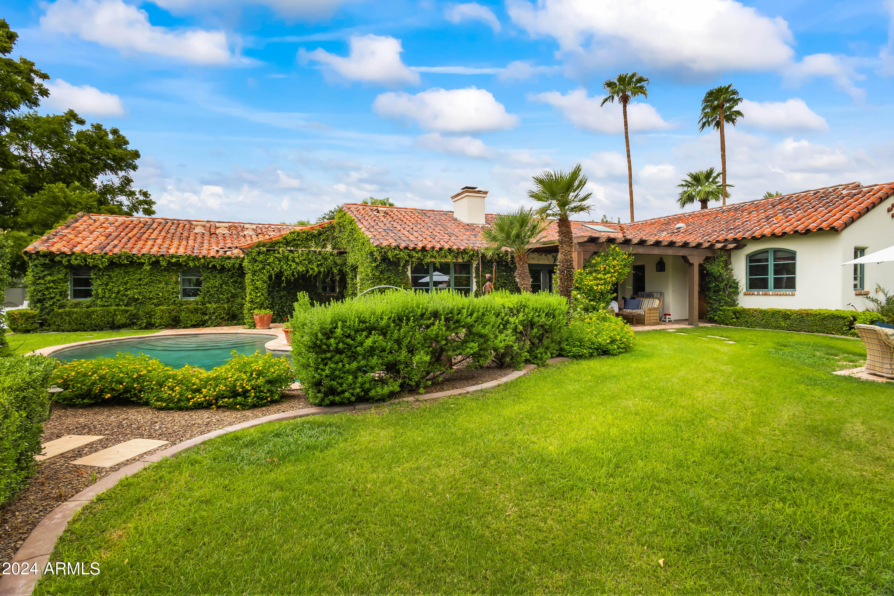 5219 N Casa Blanca Drive, 28