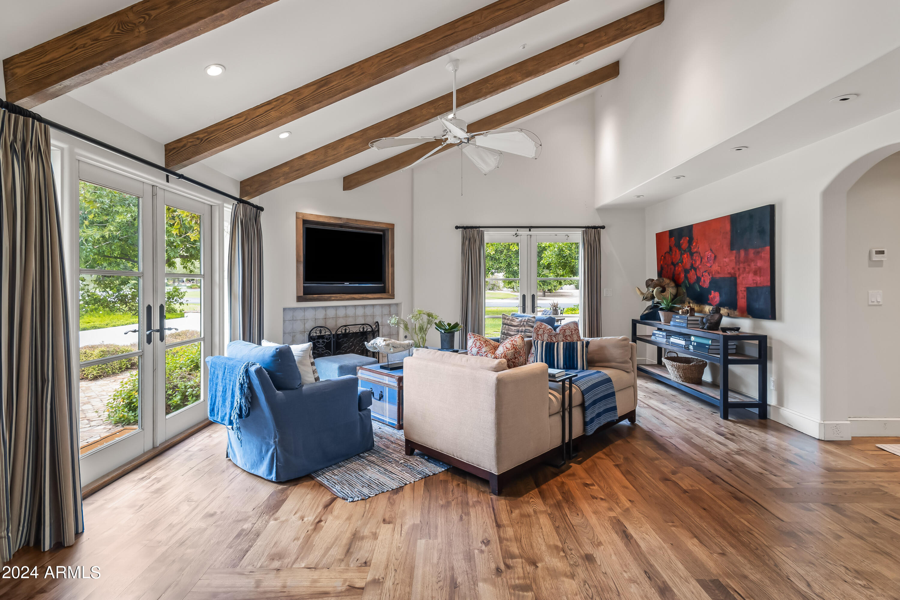 5219 N Casa Blanca Drive, 28