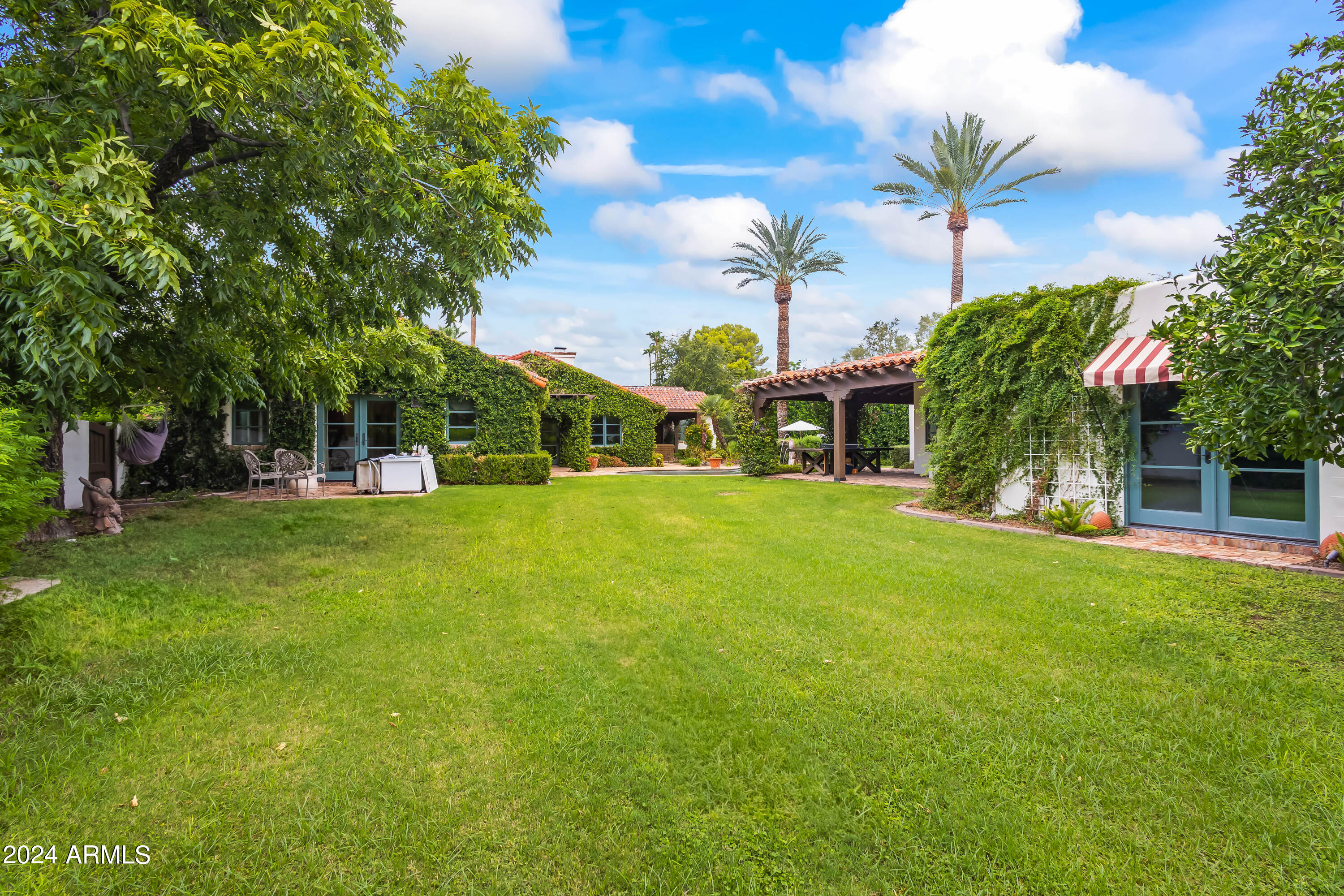 5219 N Casa Blanca Drive, 28