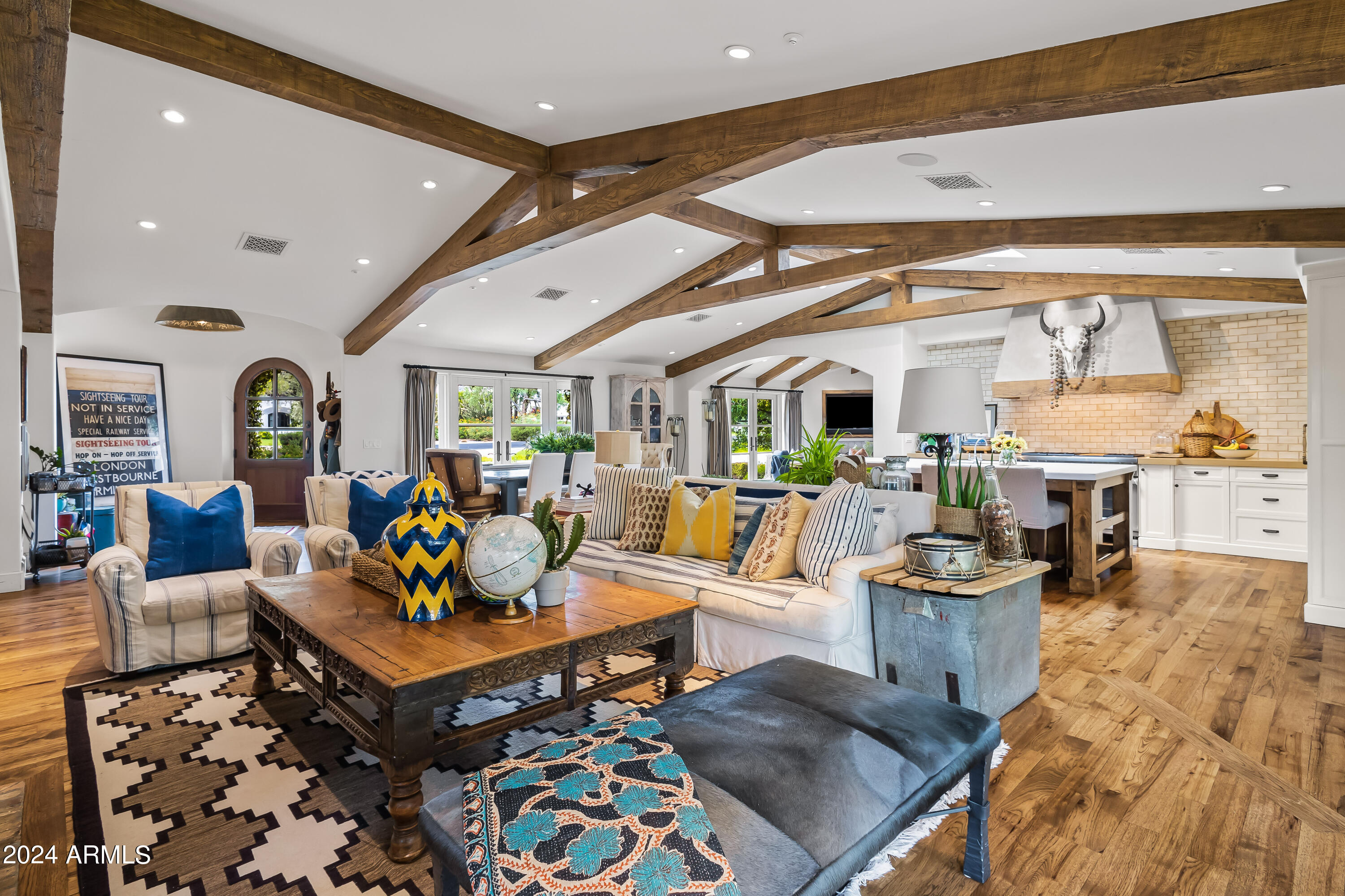 5219 N Casa Blanca Drive, 28