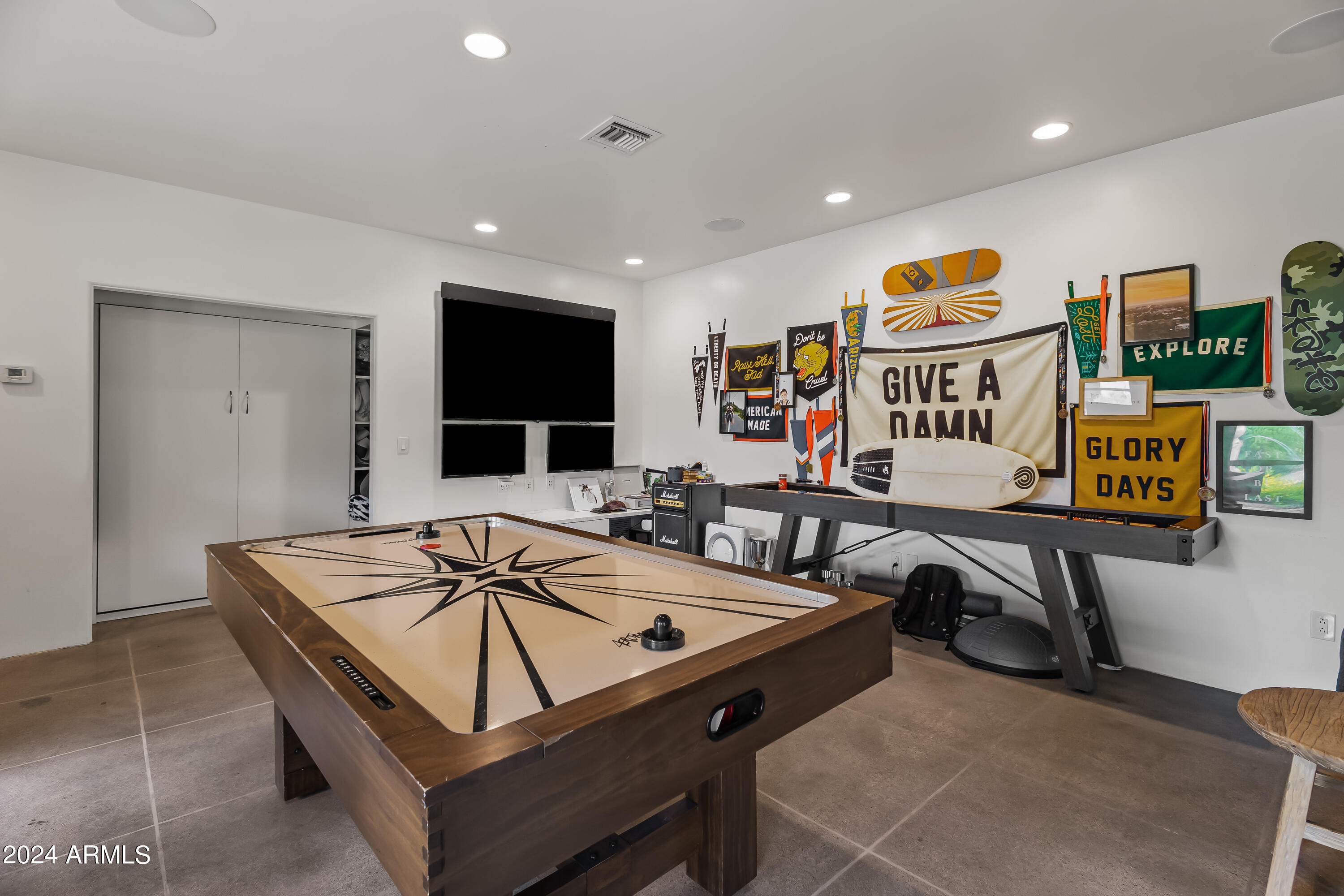 5219 N Casa Blanca Drive, 28