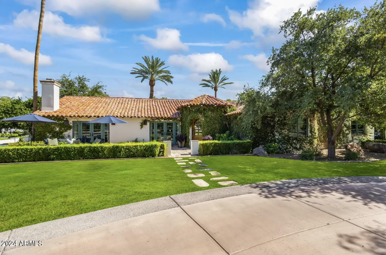 5219 N Casa Blanca Drive, 28