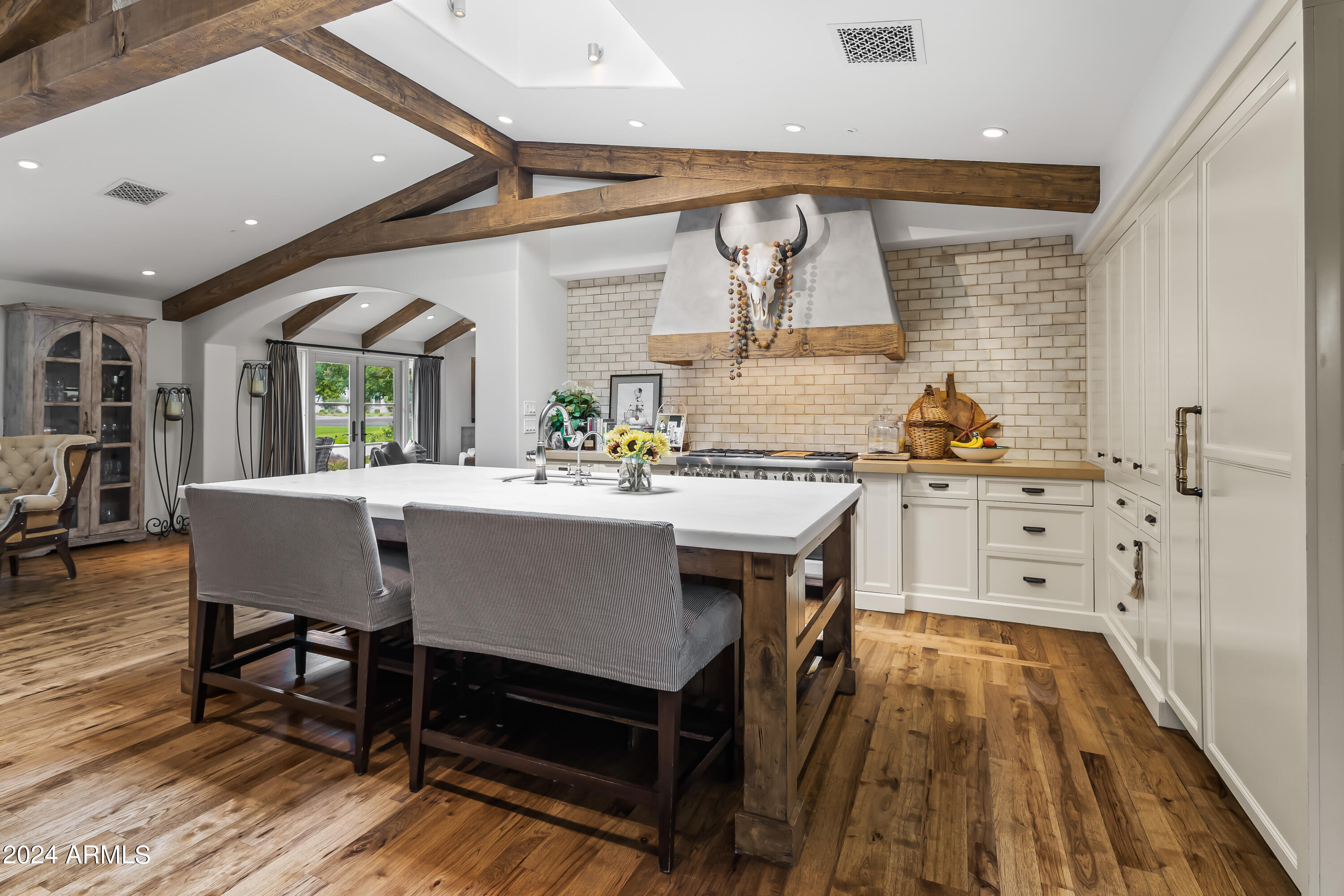 5219 N Casa Blanca Drive, 28