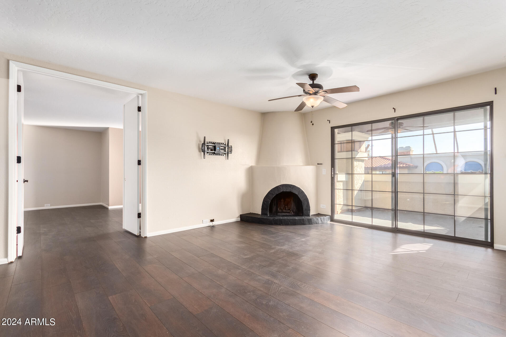 7557 N DREAMY DRAW Drive, 252