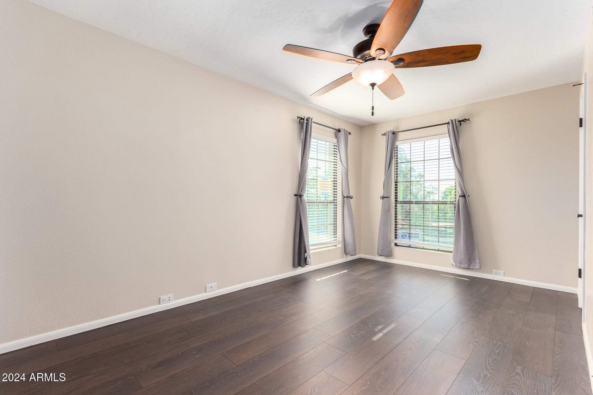 7557 N DREAMY DRAW Drive, 252