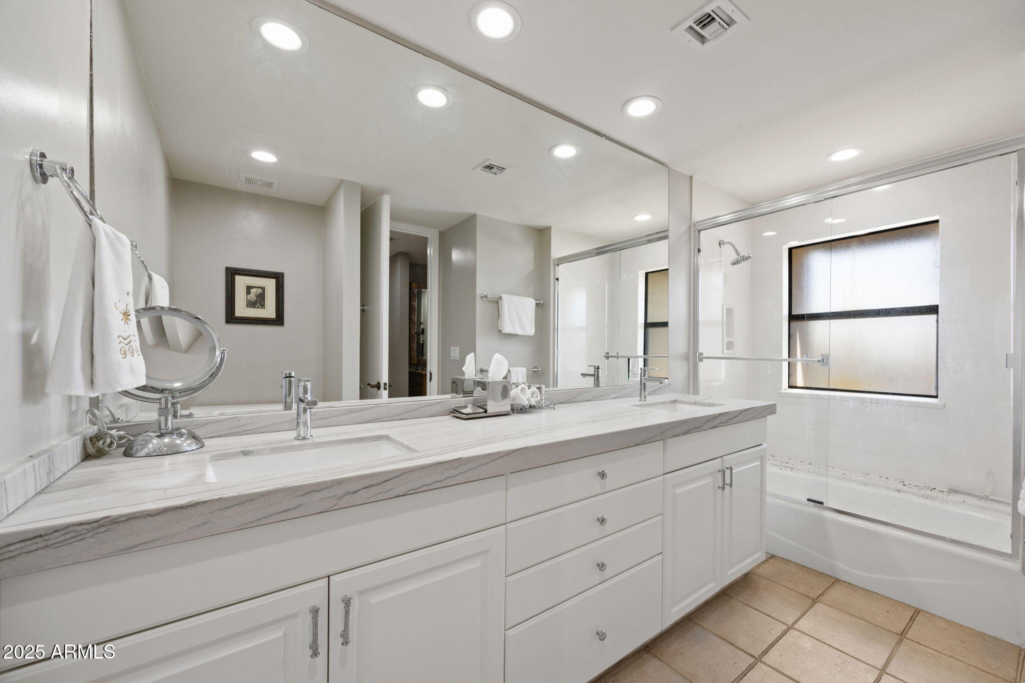 2802 E CAMINO ACEQUIA Drive # 8