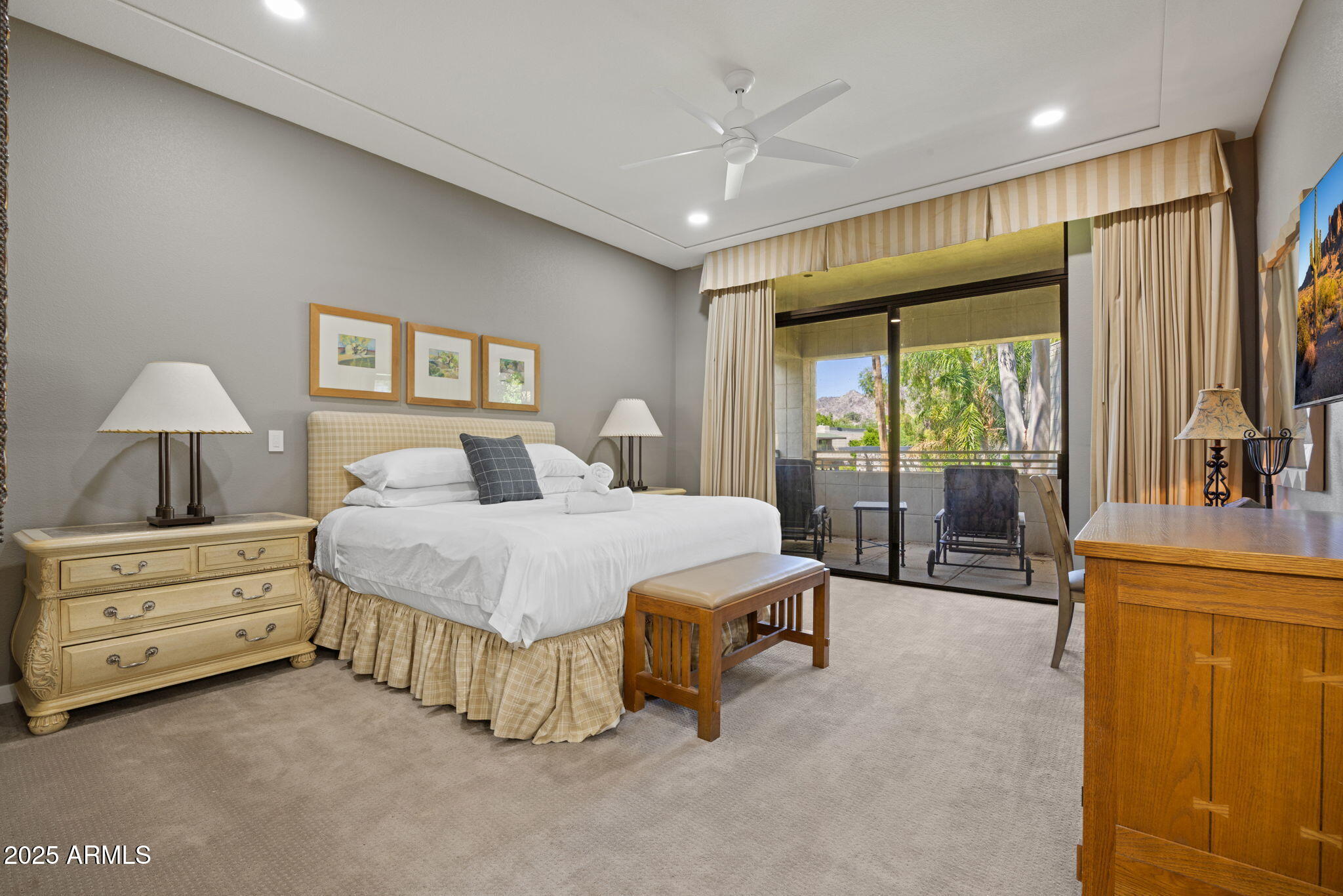 2802 E CAMINO ACEQUIA Drive # 8