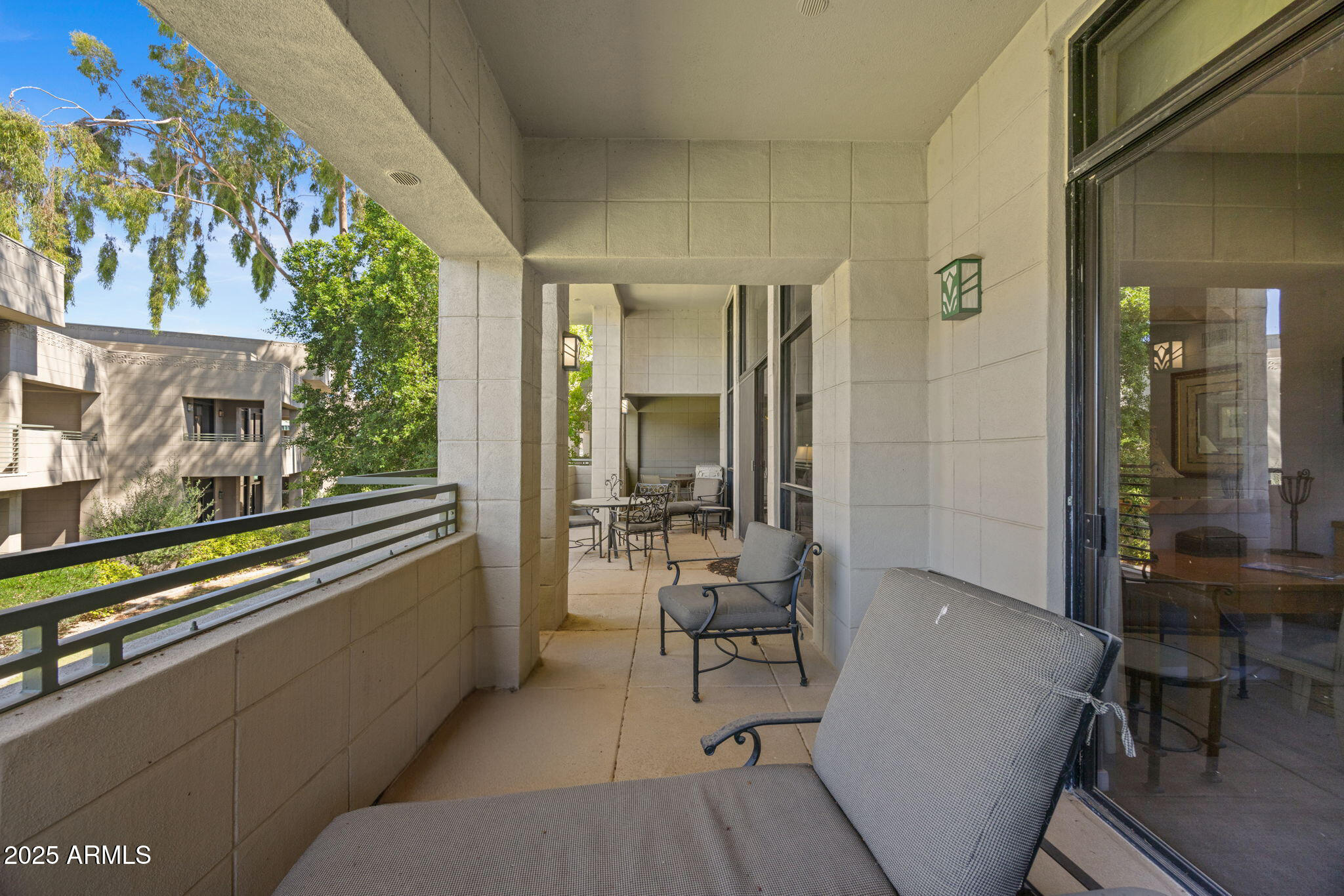 2802 E CAMINO ACEQUIA Drive # 8