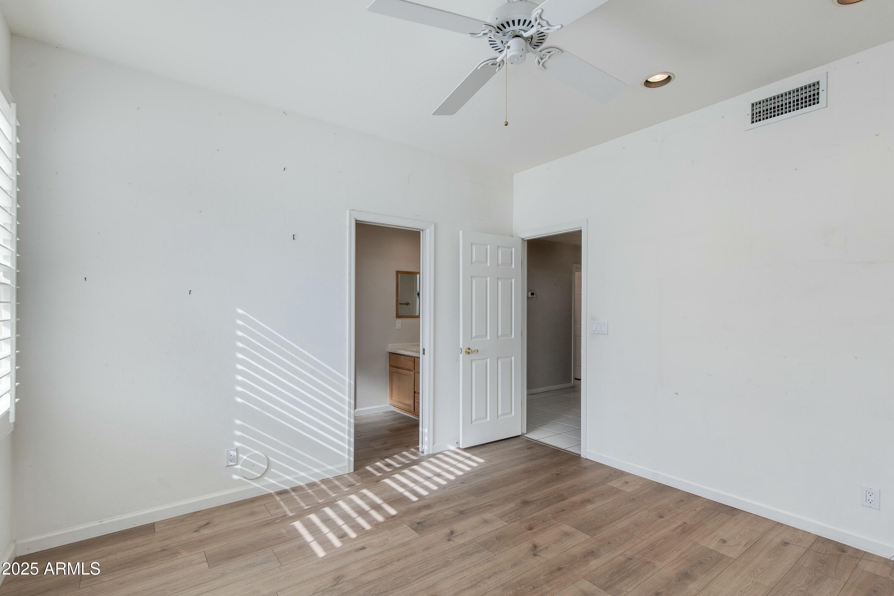 1133 W LAS PALMARITAS Drive