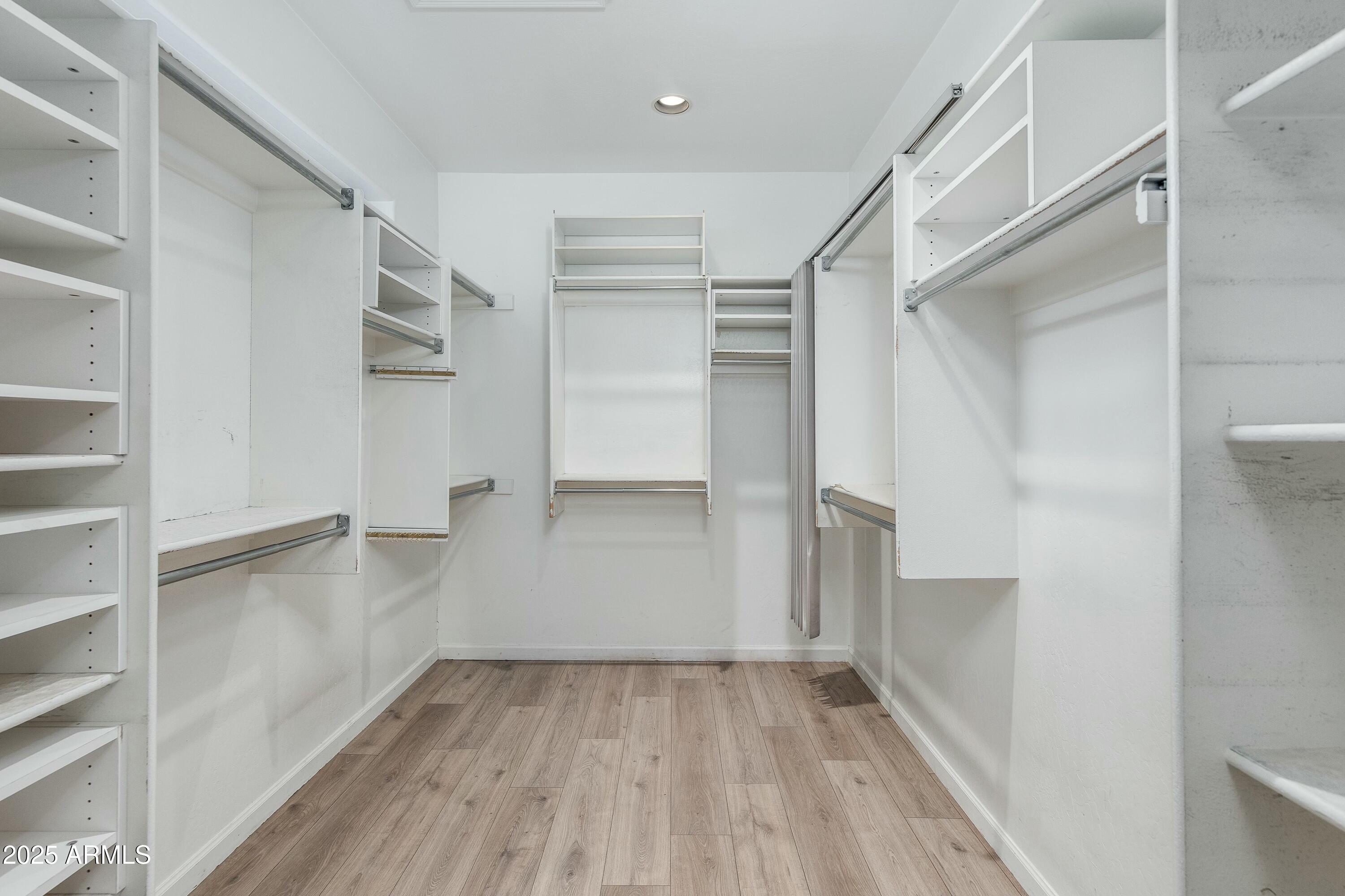 1133 W LAS PALMARITAS Drive