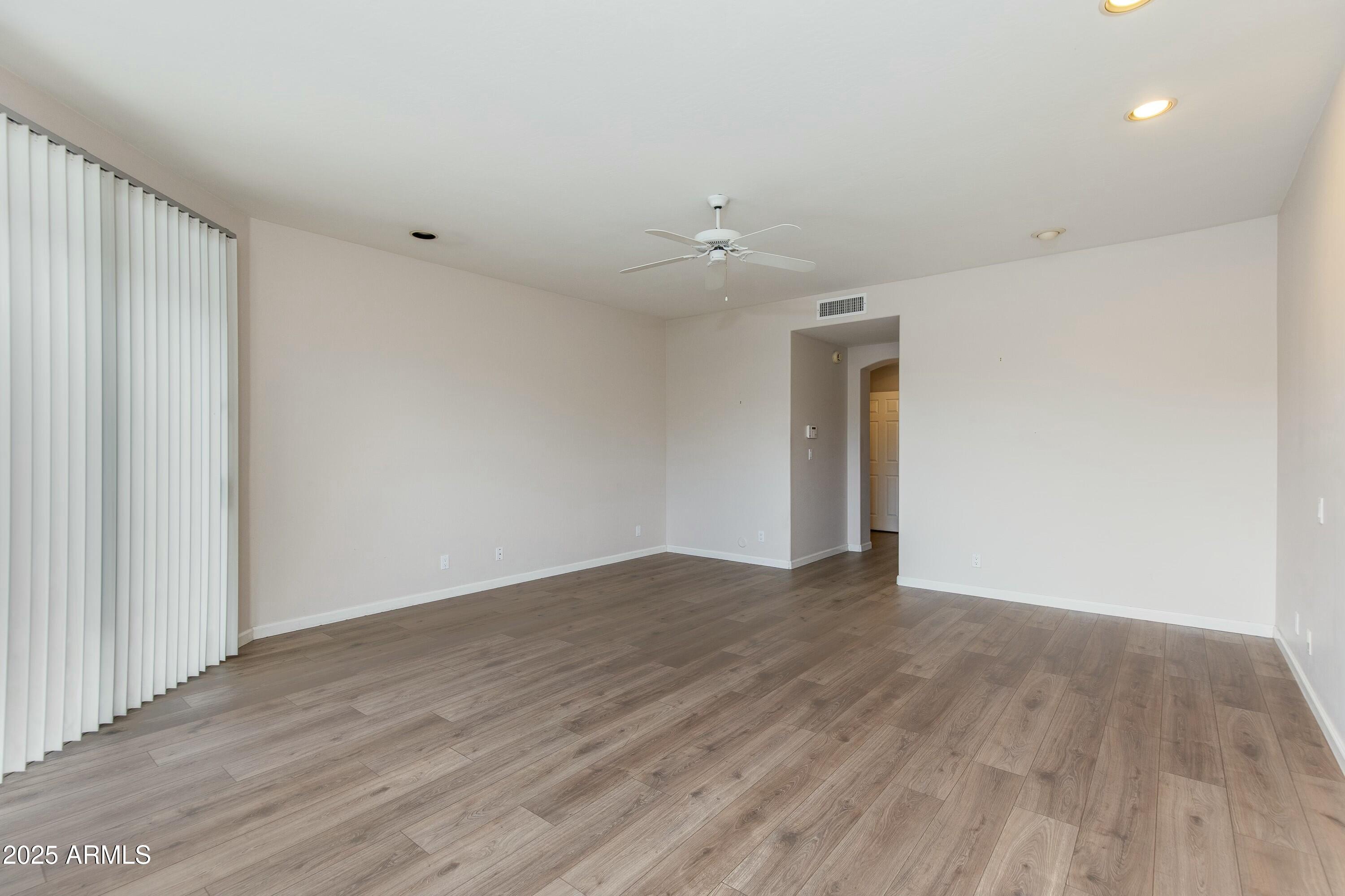 1133 W LAS PALMARITAS Drive