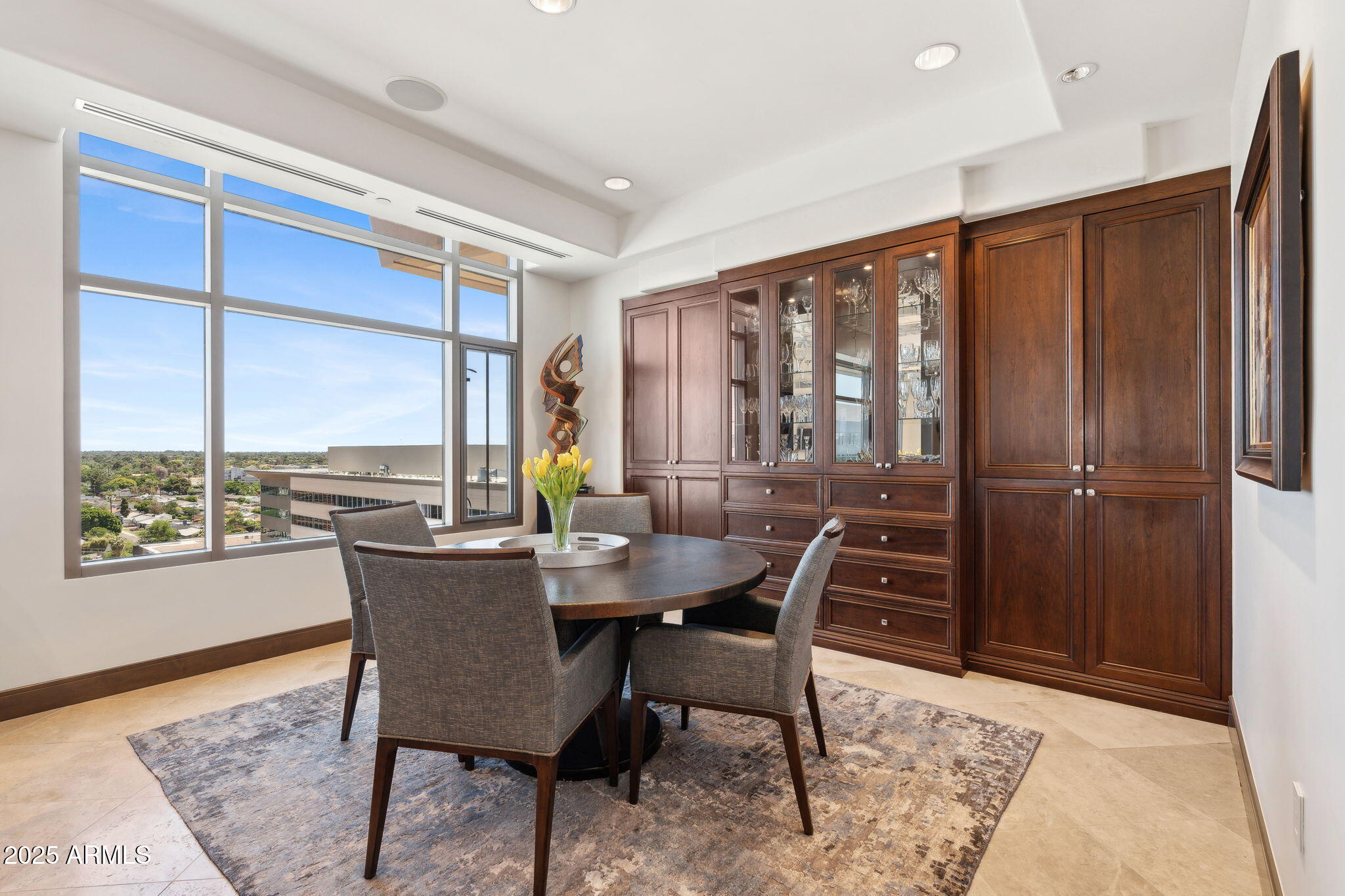 2211 E CAMELBACK Road, 1203
