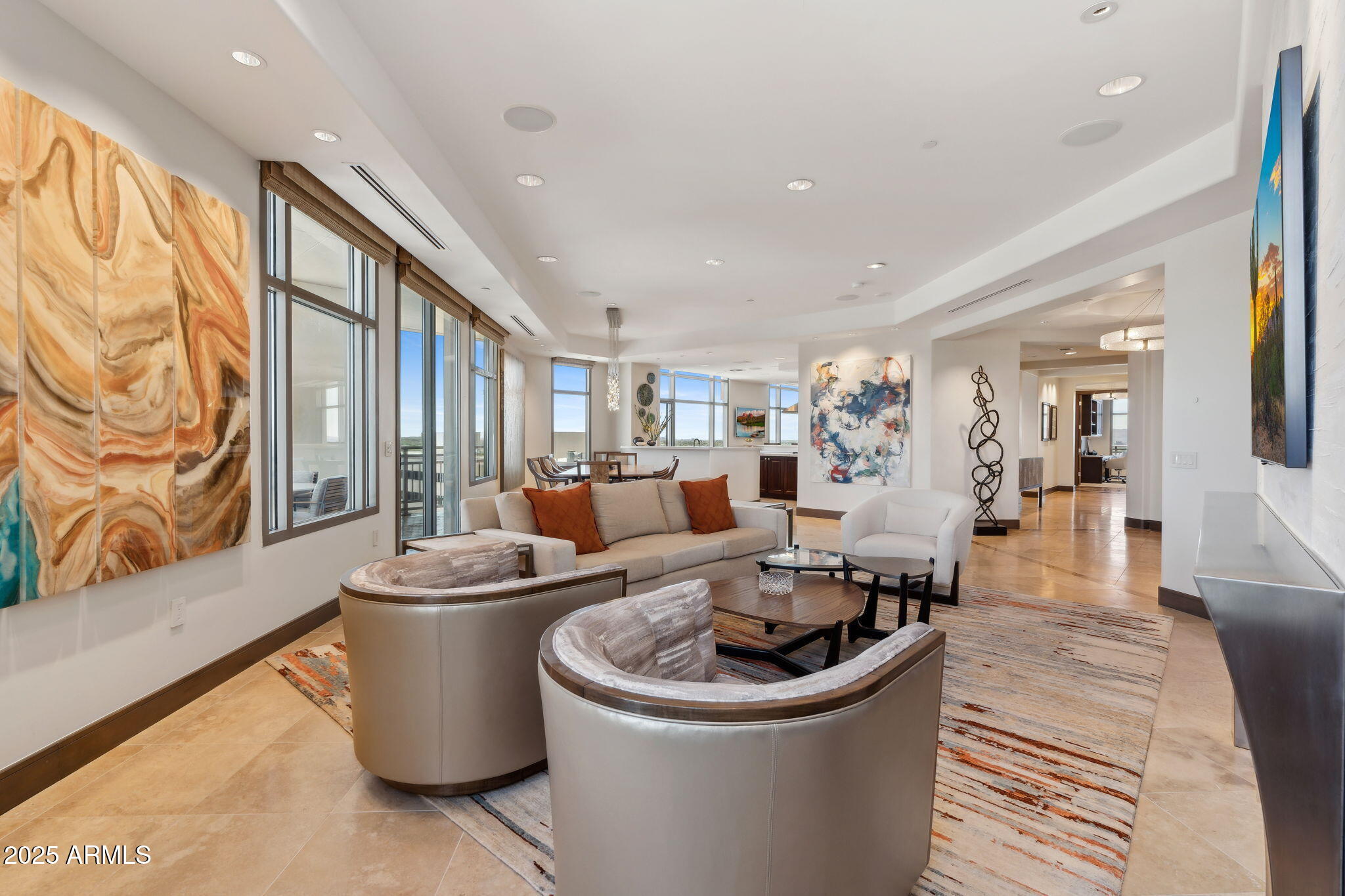 2211 E CAMELBACK Road, 1203