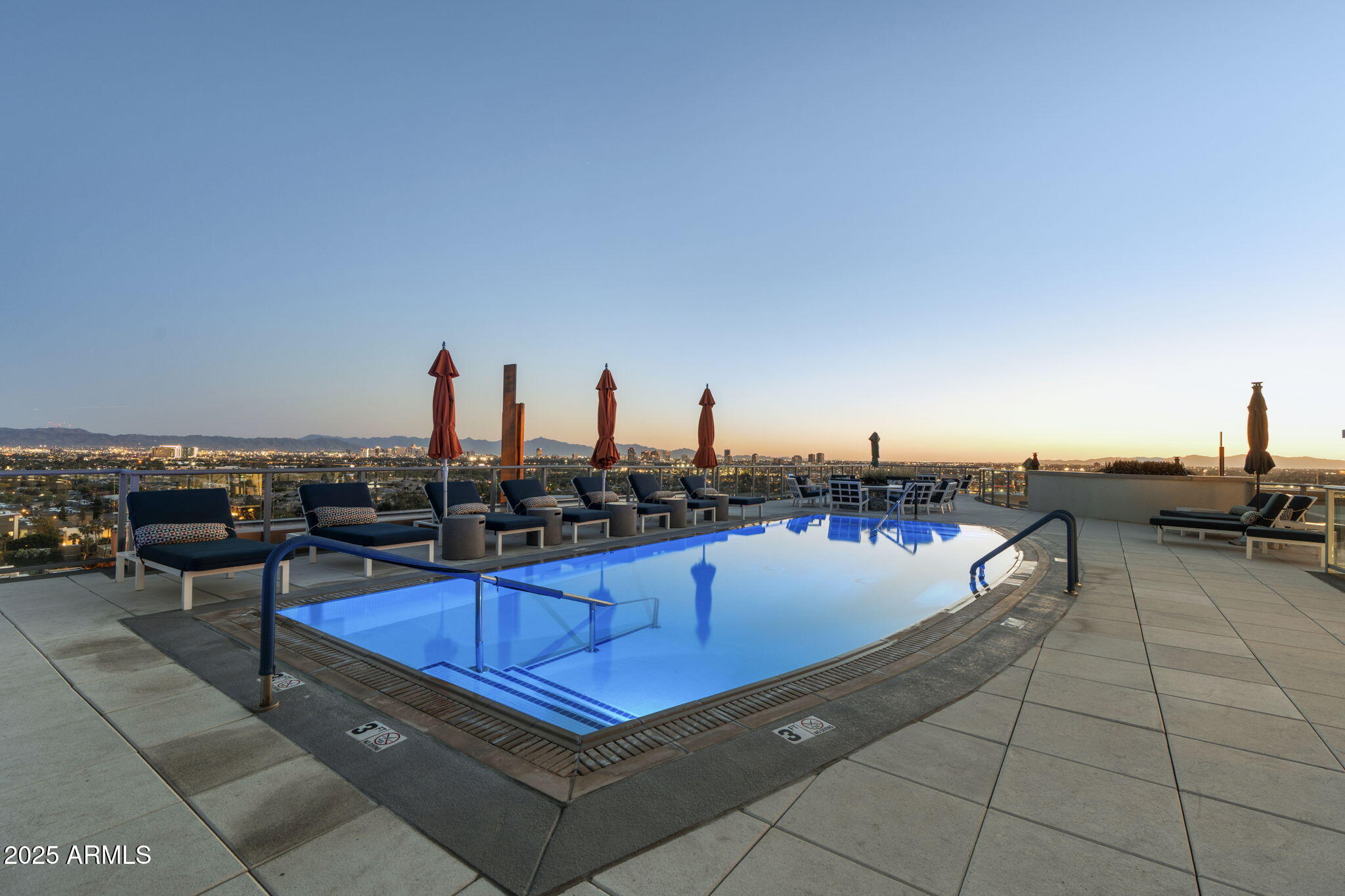 2211 E CAMELBACK Road, 1203