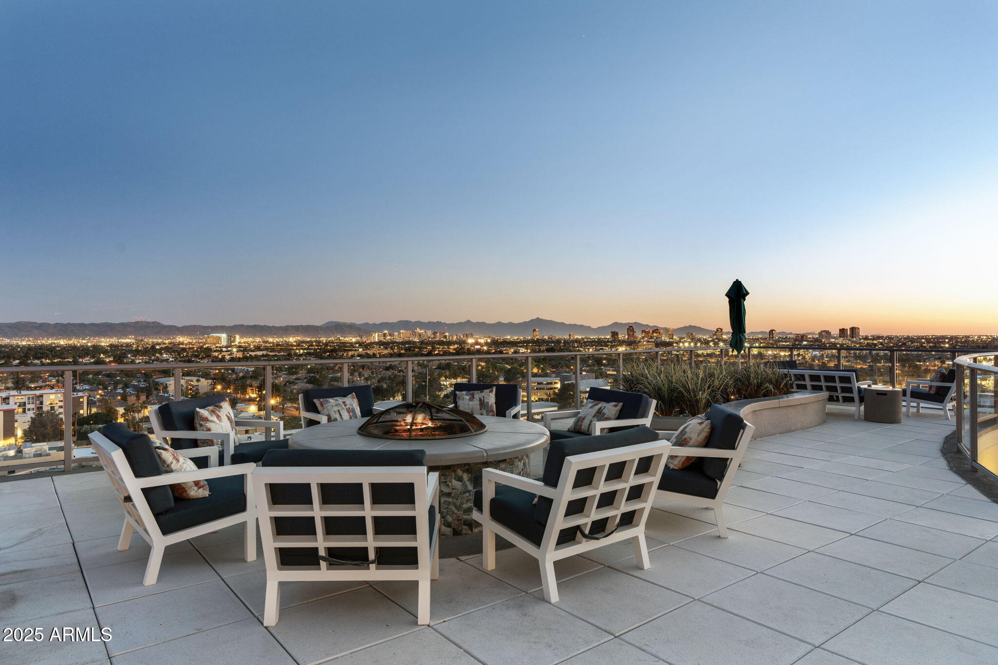 2211 E CAMELBACK Road, 1203