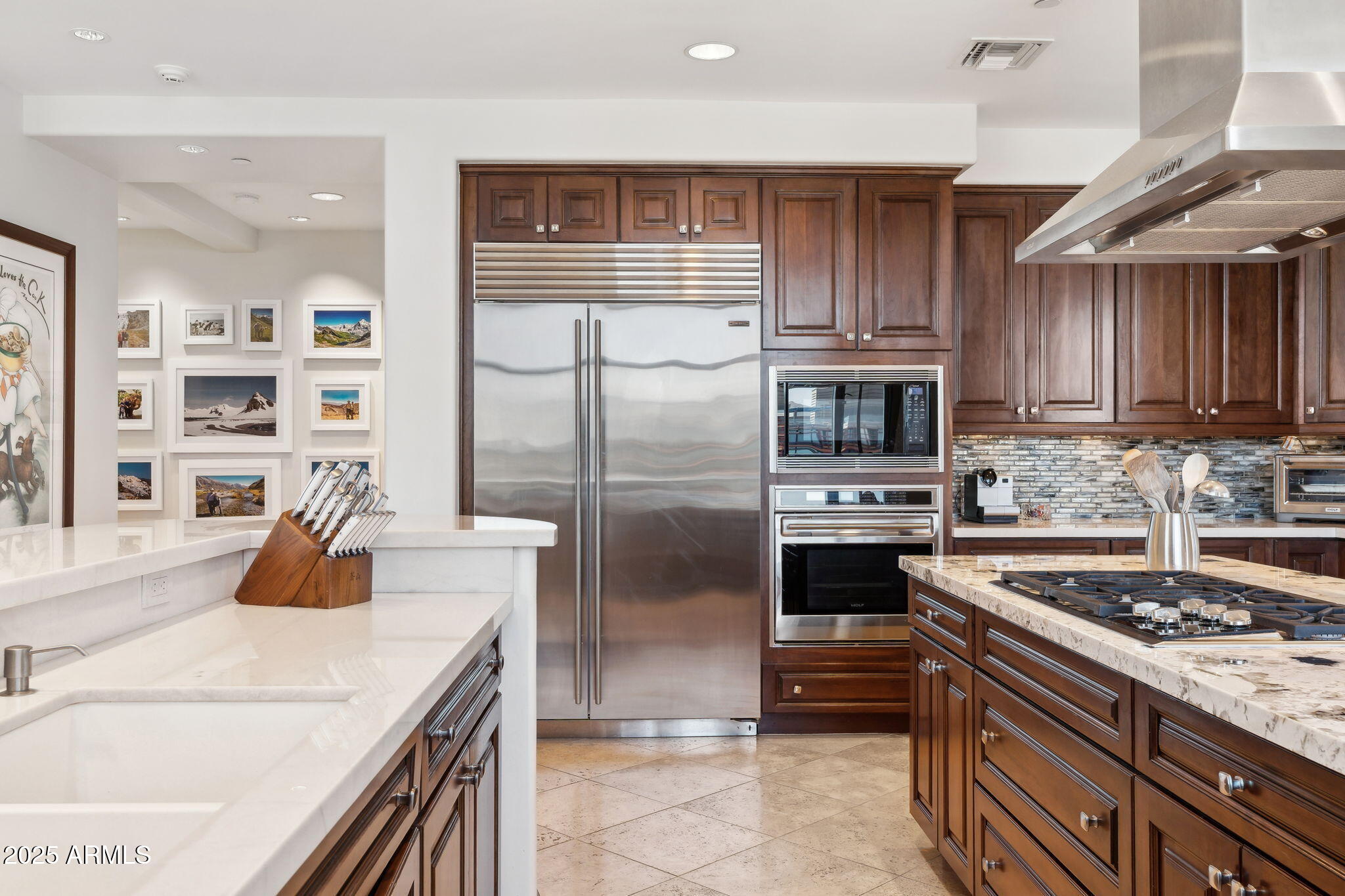 2211 E CAMELBACK Road, 1203