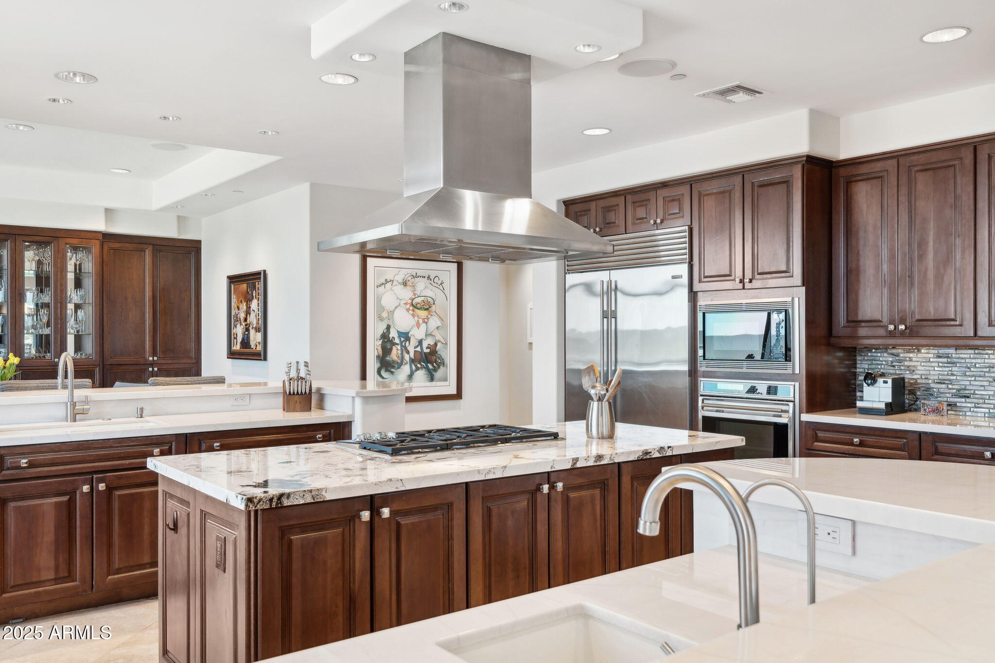 2211 E CAMELBACK Road, 1203