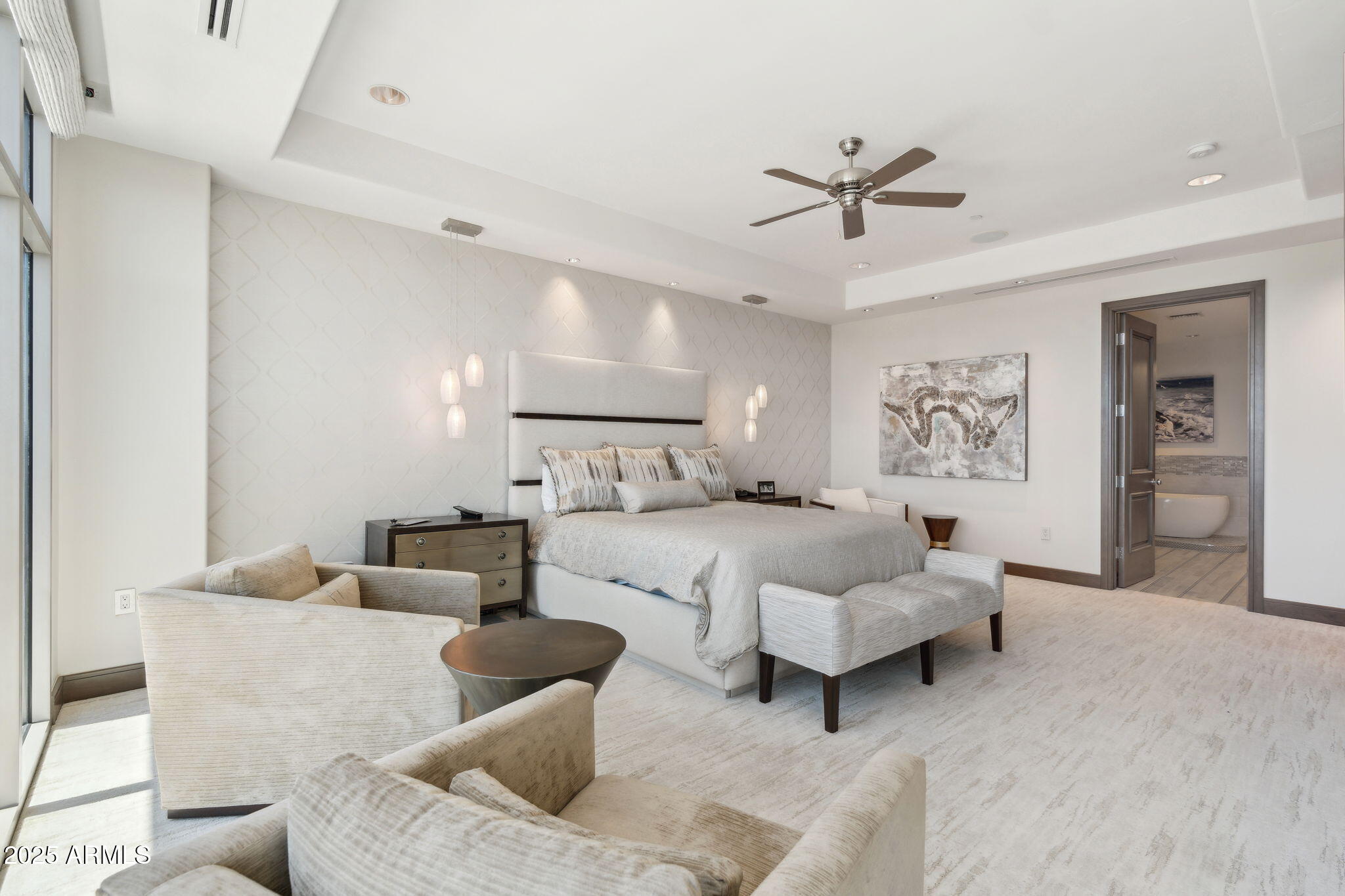 2211 E CAMELBACK Road, 1203
