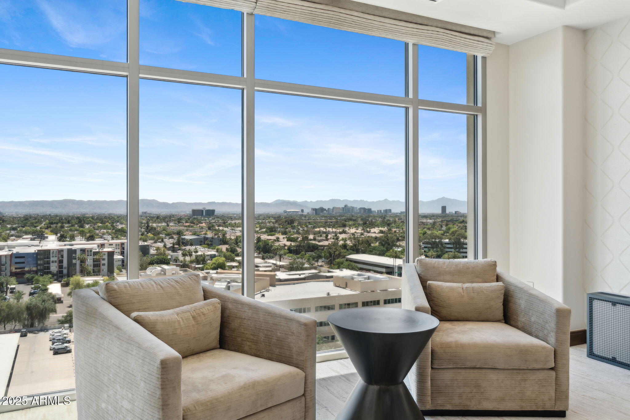 2211 E CAMELBACK Road, 1203