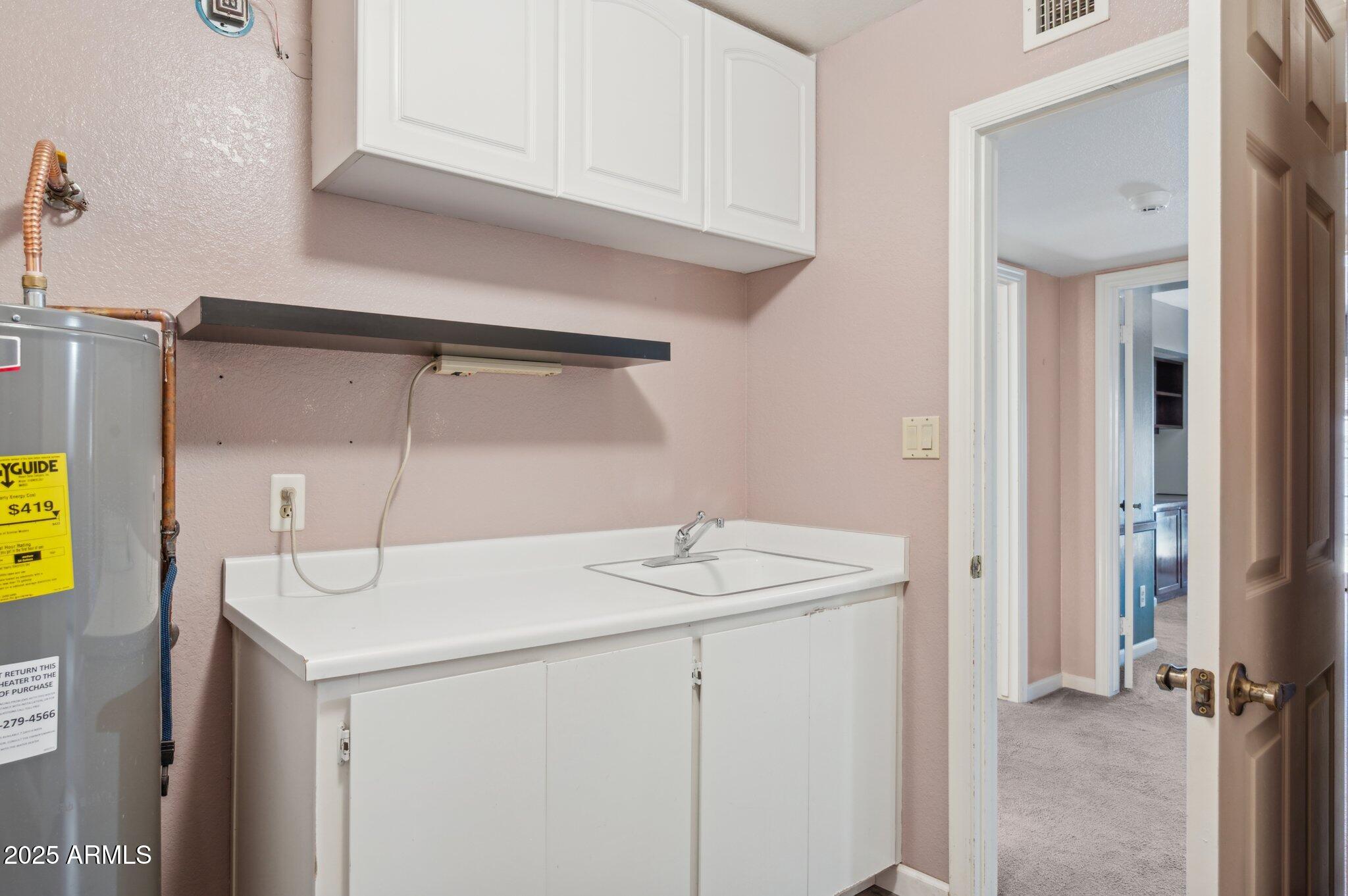 2053 W NATAL Circle