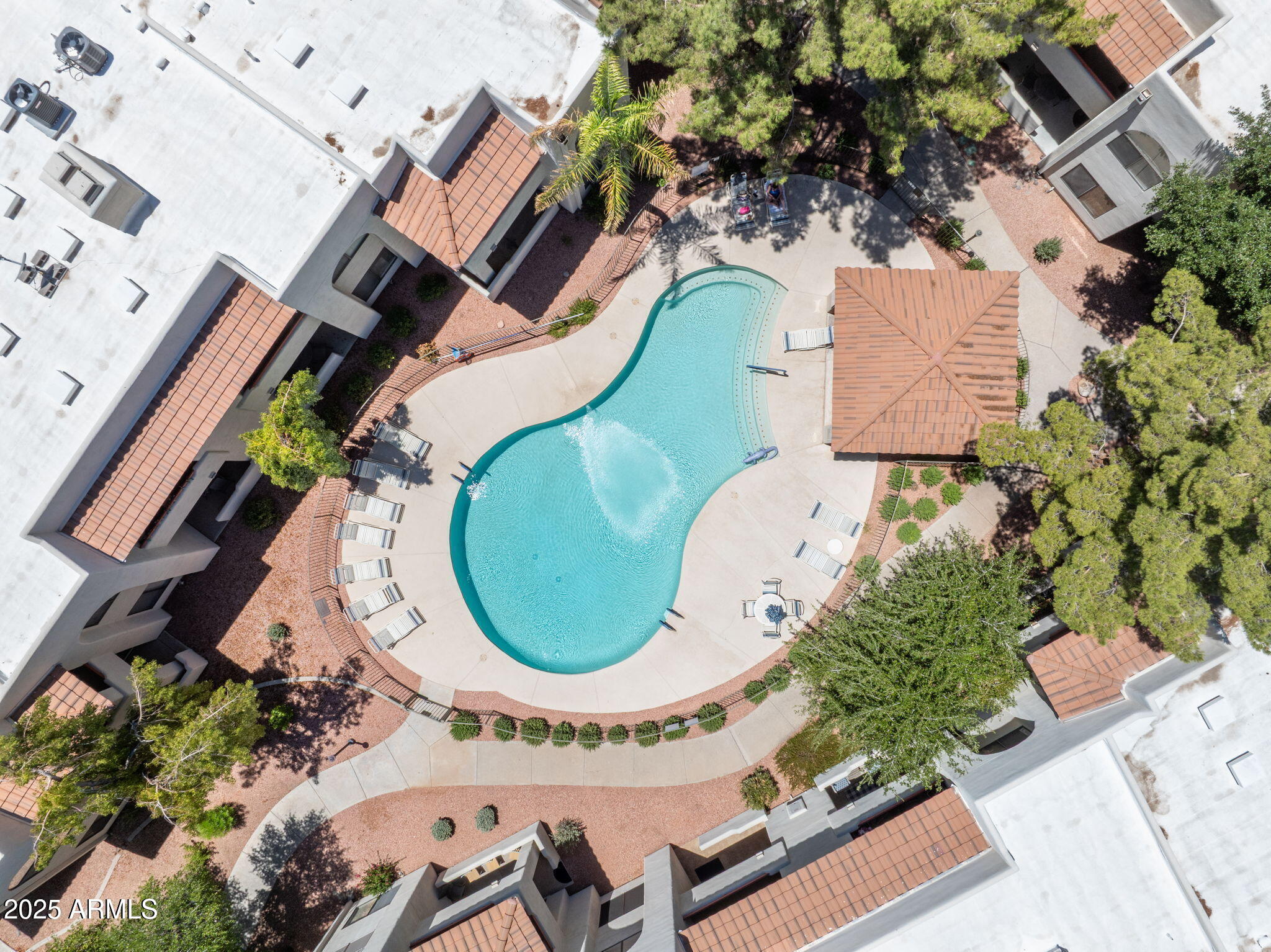 750 E NORTHERN Avenue, 1009