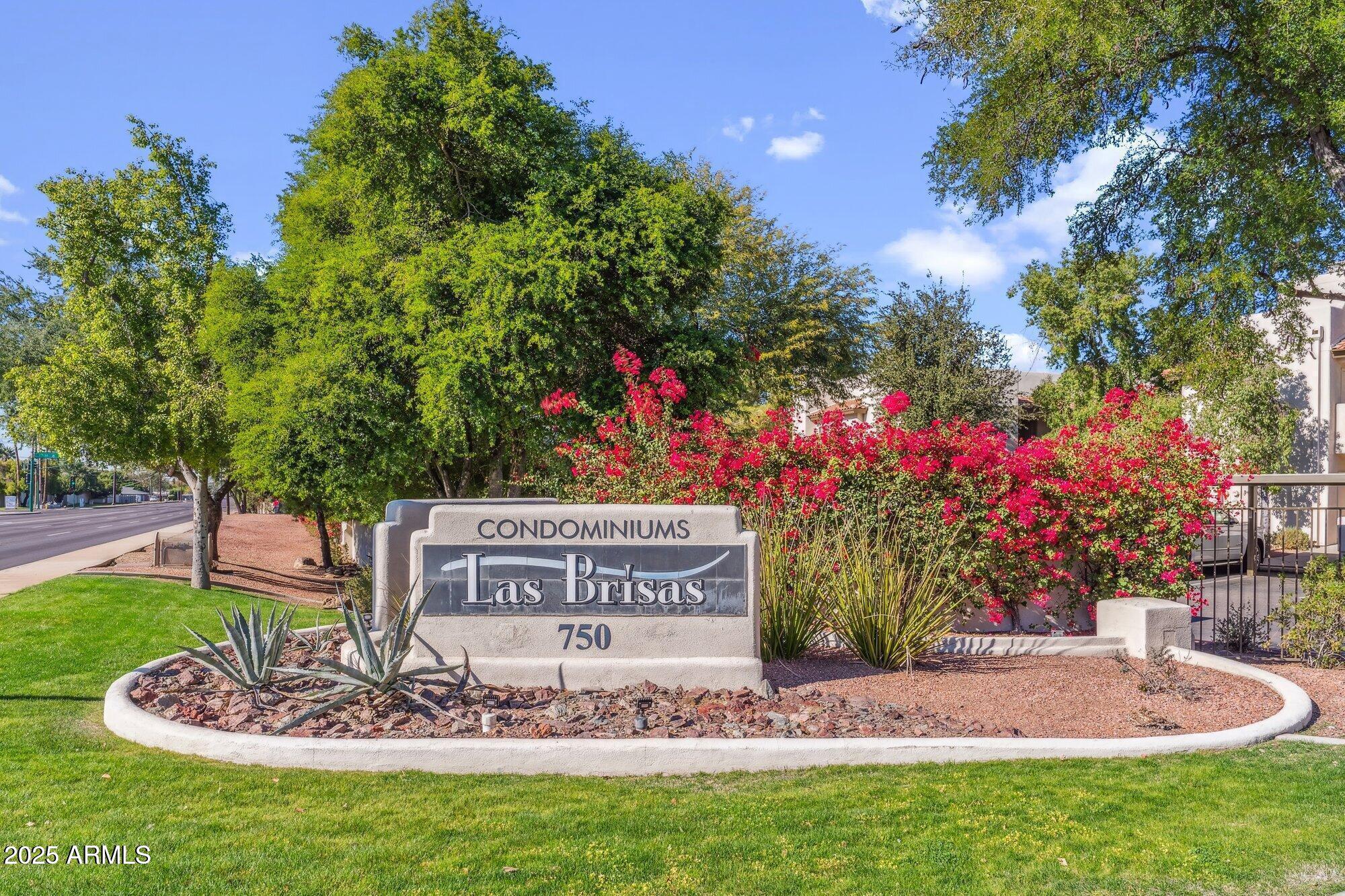 750 E NORTHERN Avenue, 1009
