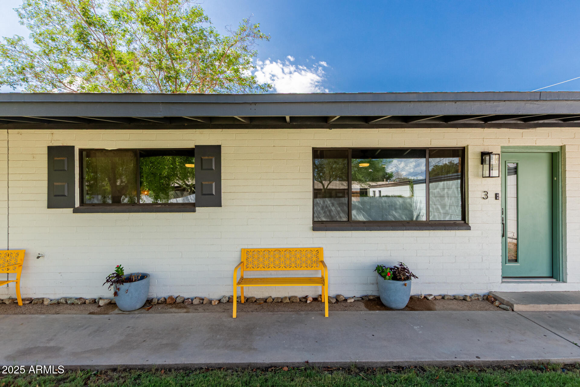 6628 E AVALON Drive