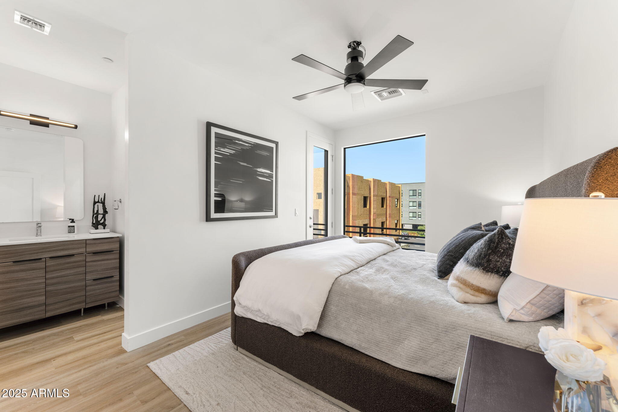 4220 N 32ND Street, 1